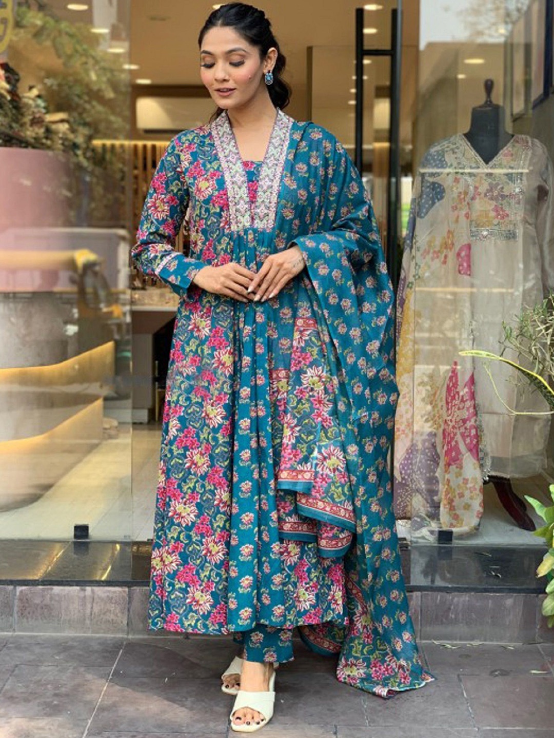 KALINI Floral Printed V-Neck Thread Work A-Line Kurta With Trousers & Dupatta, Blue
KALINI Floral Printed V-Neck Thread Work A-Line Kurta With Trousers & Dupatta, Blue