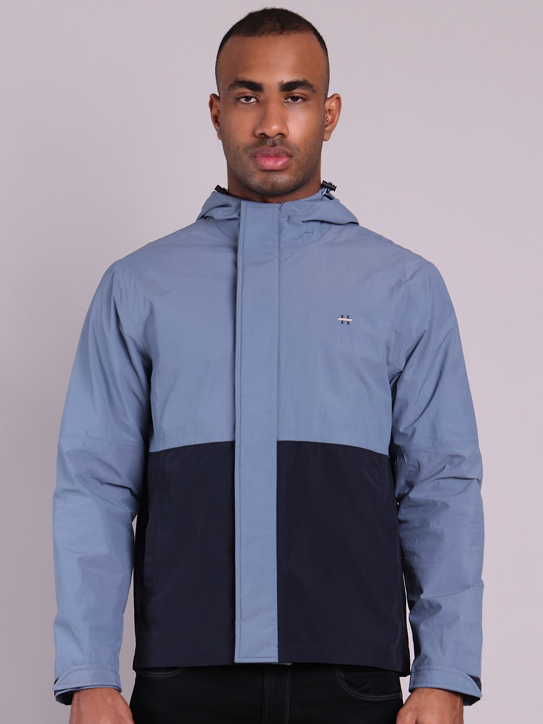 HOUSE OF VEDAS Men Colourblocked Windcheater and Water Resistant Outdoor Sporty Jacket, Blue
HOUSE OF VEDAS Men Colourblocked Windcheater and Water Resistant Outdoor Sporty Jacket, Blue