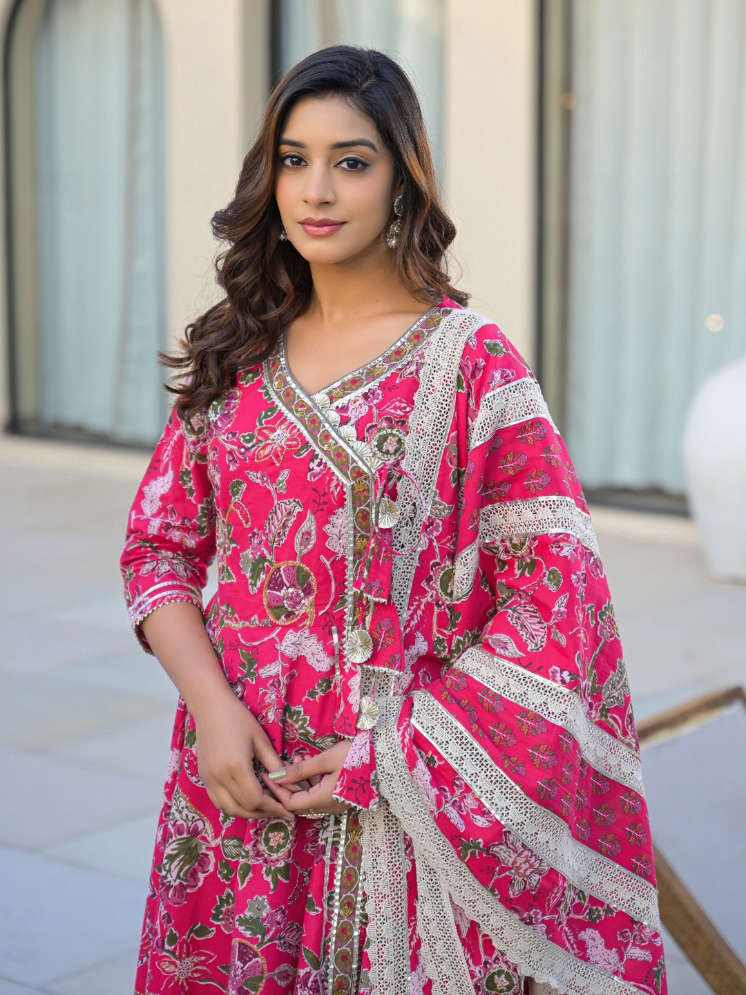 all about you Floral Printed V-Neck Pure Cotton Anarkali Kurta With Trousers & Dupatta, Red
all about you Floral Printed V-Neck Pure Cotton Anarkali Kurta With Trousers & Dupatta, Red
