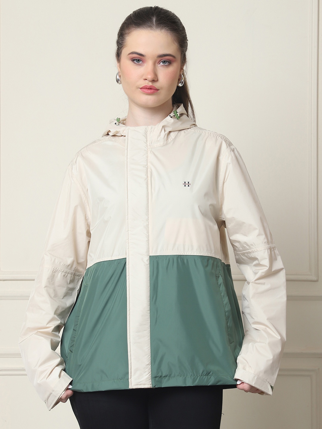 HOUSE OF VEDAS Women Colourblocked Windcheater and Water Resistant Outdoor Sporty Jacket with Embroidered, Beige
HOUSE OF VEDAS Women Colourblocked Windcheater and Water Resistant Outdoor Sporty Jacket with Embroidered, Beige