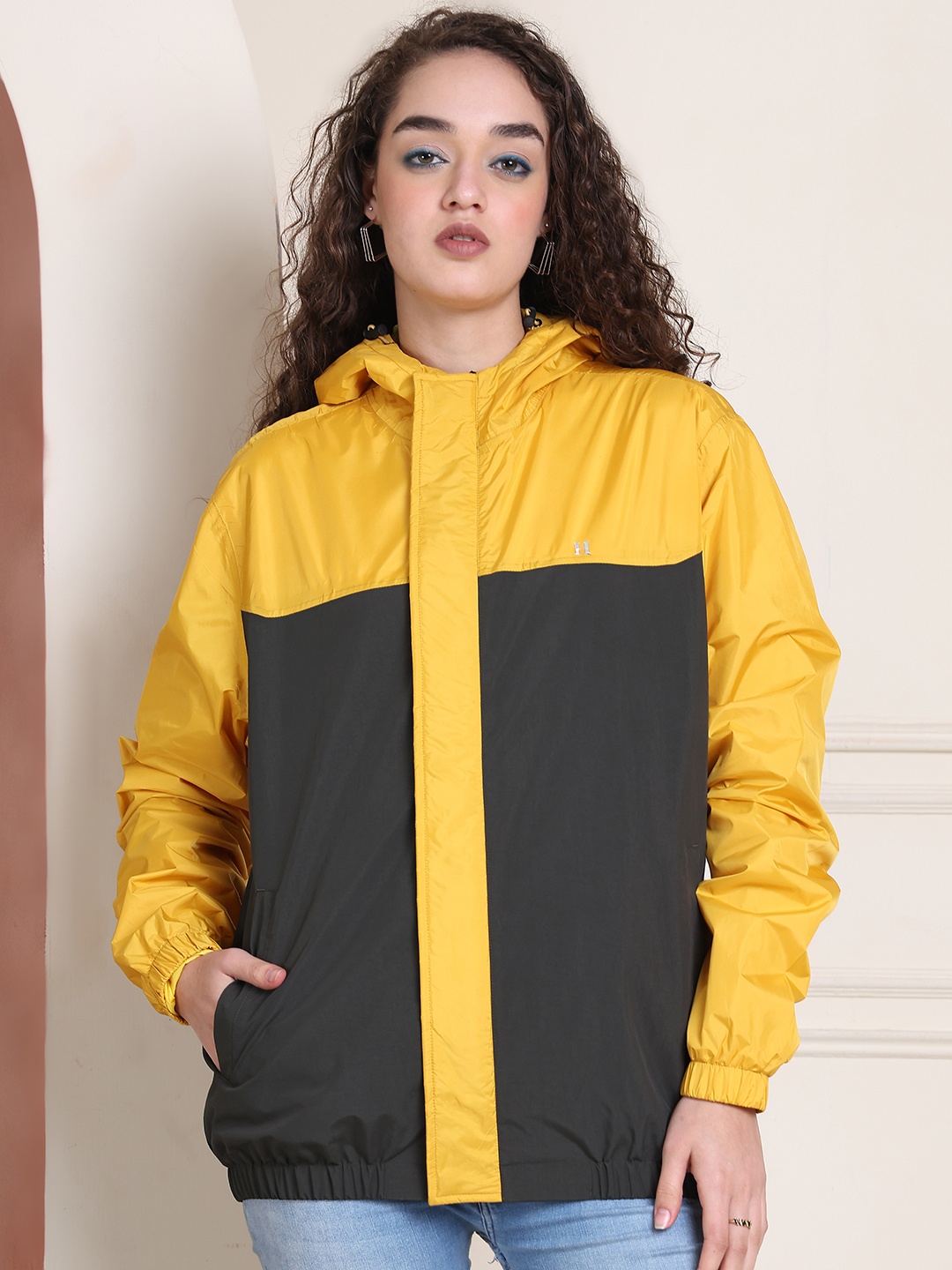 HOUSE OF VEDAS Women Colourblocked Windcheater and Water Resistant Outdoor Sporty Jacket, Yellow
HOUSE OF VEDAS Women Colourblocked Windcheater and Water Resistant Outdoor Sporty Jacket, Yellow