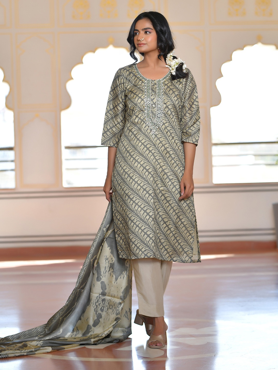 VAASVA JAIPUR Abstract Printed Round Neck Mirror Work Silk Kurta With Trouser & Dupatta, Grey
VAASVA JAIPUR Abstract Printed Round Neck Mirror Work Silk Kurta With Trouser & Dupatta, Grey