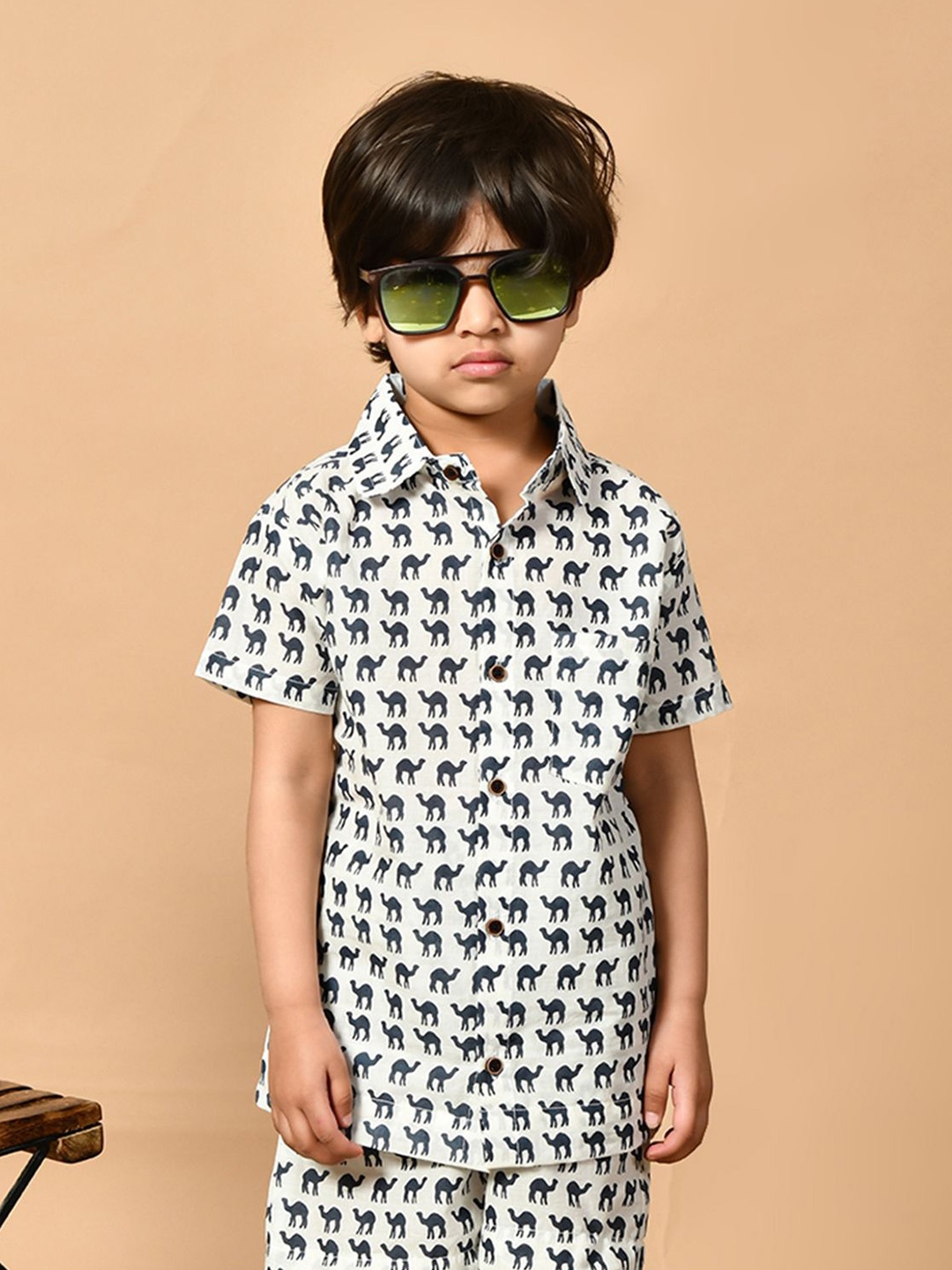 BAESD Boys Comfort Relaxed Fit Spread Collar Conversational Printed Cotton Casual Shirt, Off white
BAESD Boys Comfort Relaxed Fit Spread Collar Conversational Printed Cotton Casual Shirt, Off white
