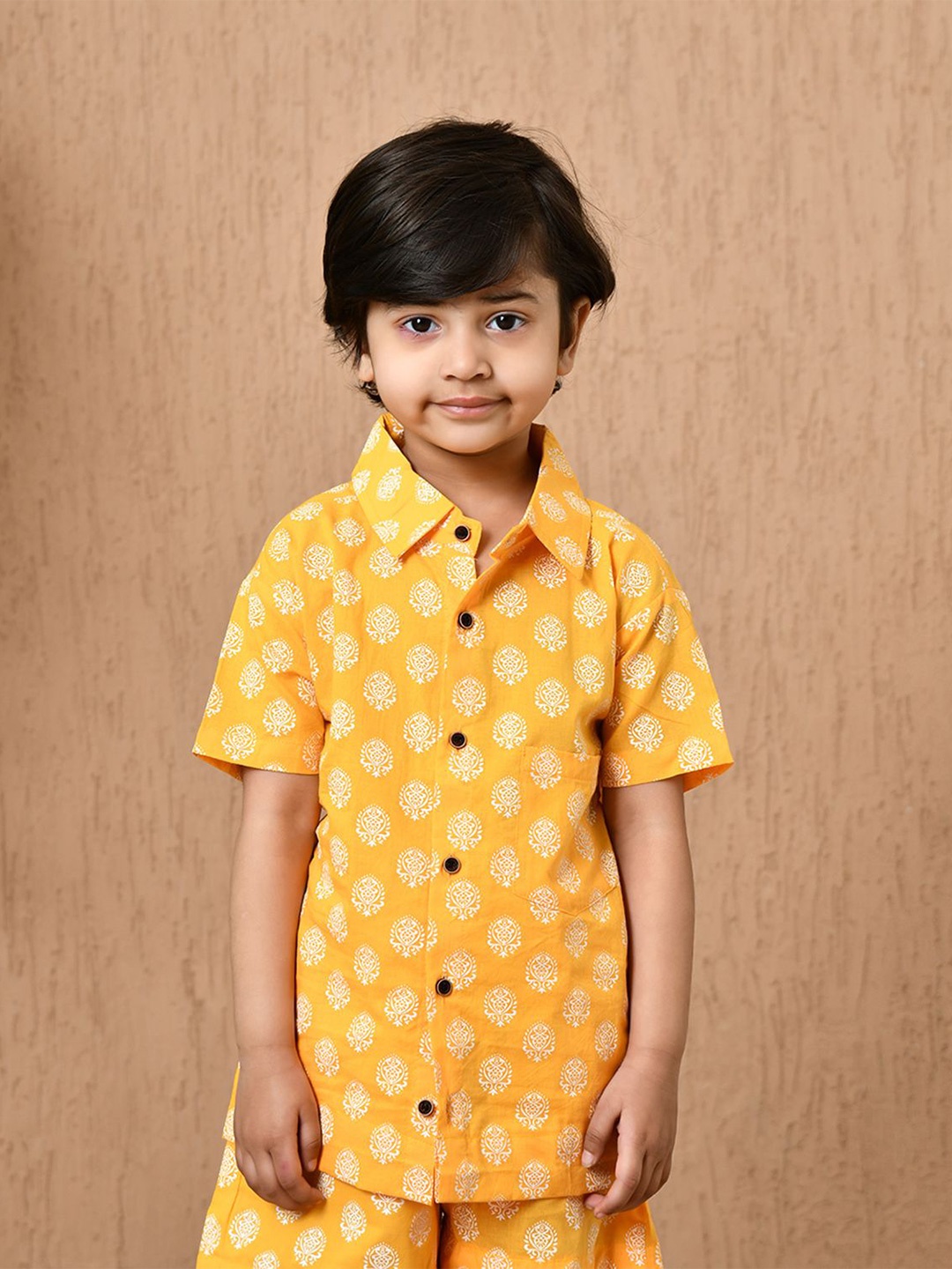 MoMaa Boys Comfort Relaxed Fit Spread Collar Conversational Printed Cotton Casual Shirt, Yellow
MoMaa Boys Comfort Relaxed Fit Spread Collar Conversational Printed Cotton Casual Shirt, Yellow