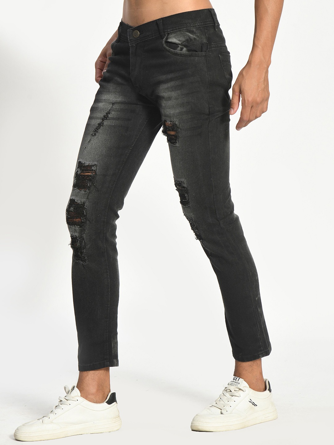 LINARIA Men Regular Fit Mid-Rise Classic Mildly Distressed Heavy Fade Jeans, Grey
LINARIA Men Regular Fit Mid-Rise Classic Mildly Distressed Heavy Fade Jeans, Grey