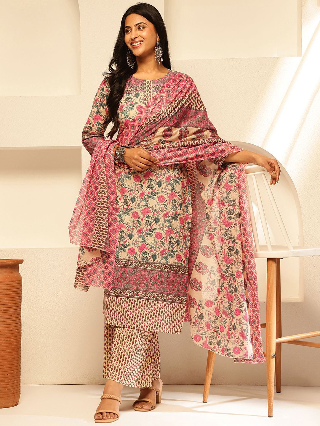 Vbuyz Floral Printed Thread Work Pure Cotton Straight Kurta with Trouser & Dupatta, Cream
Vbuyz Floral Printed Thread Work Pure Cotton Straight Kurta with Trouser & Dupatta, Cream