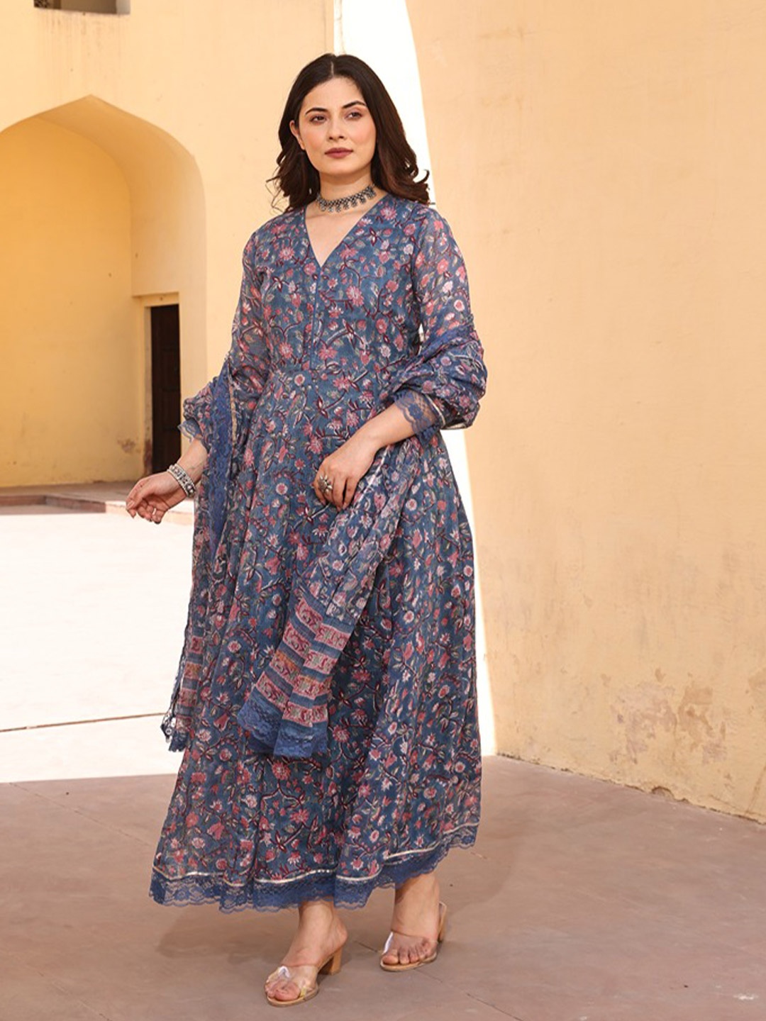 ASRUMO Women Floral Printed Regular Pure Cotton Kurta with Trousers & With Dupatta, Blue
ASRUMO Women Floral Printed Regular Pure Cotton Kurta with Trousers & With Dupatta, Blue