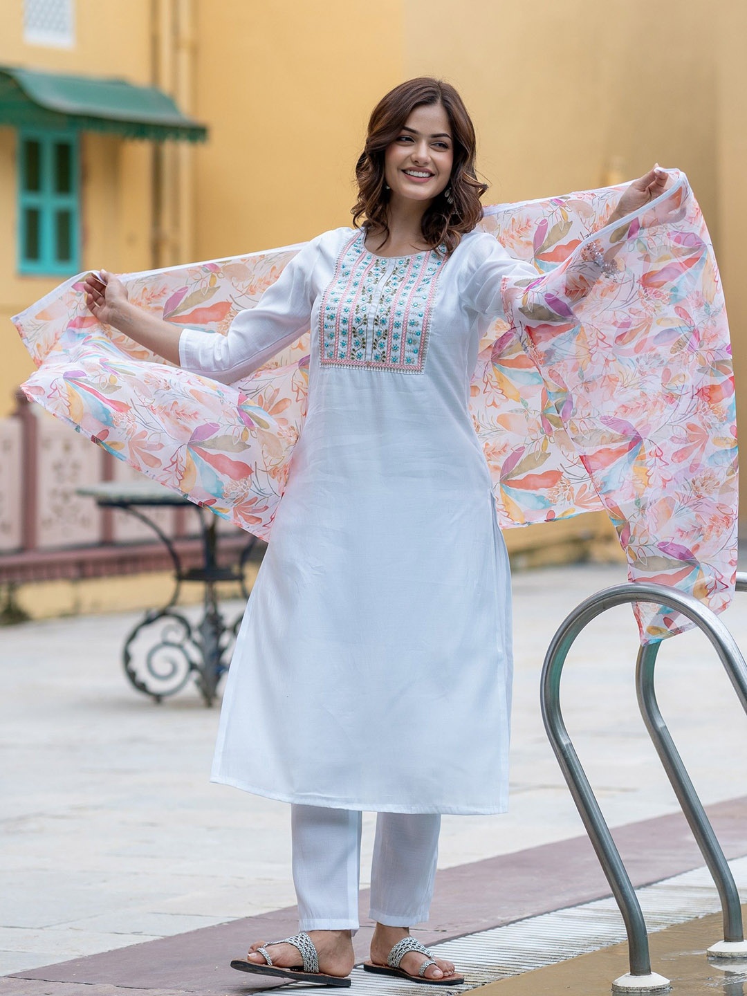 ASPORA Floral Yoke Design Sequinned Chanderi Silk Straight Kurta With Trousers & Dupatta, White
ASPORA Floral Yoke Design Sequinned Chanderi Silk Straight Kurta With Trousers & Dupatta, White