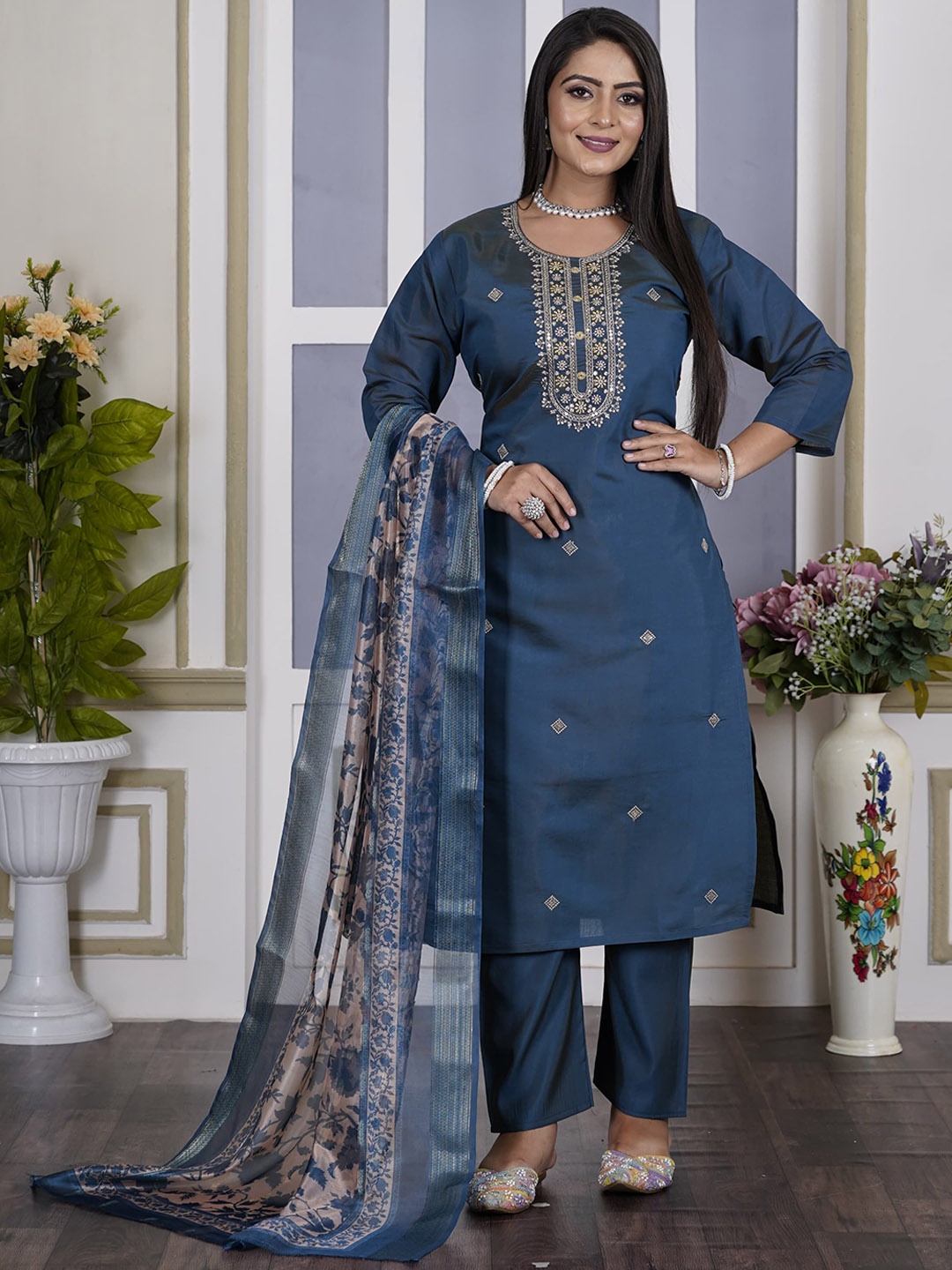 Maheesha Floral Embroidered Sequinned Round Neck Straight Kurta With Trousers And Dupatta, Blue
Maheesha Floral Embroidered Sequinned Round Neck Straight Kurta With Trousers And Dupatta, Blue