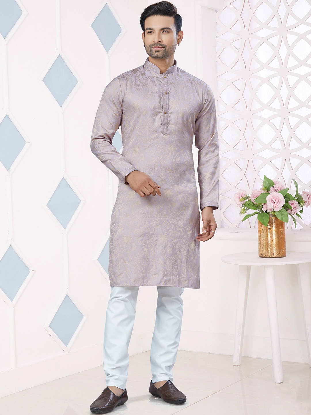 OUTLUK Floral Woven Design Mandarin Collar Thread Work Jacquard Kurta With Trousers, Lavender
OUTLUK Floral Woven Design Mandarin Collar Thread Work Jacquard Kurta With Trousers, Lavender