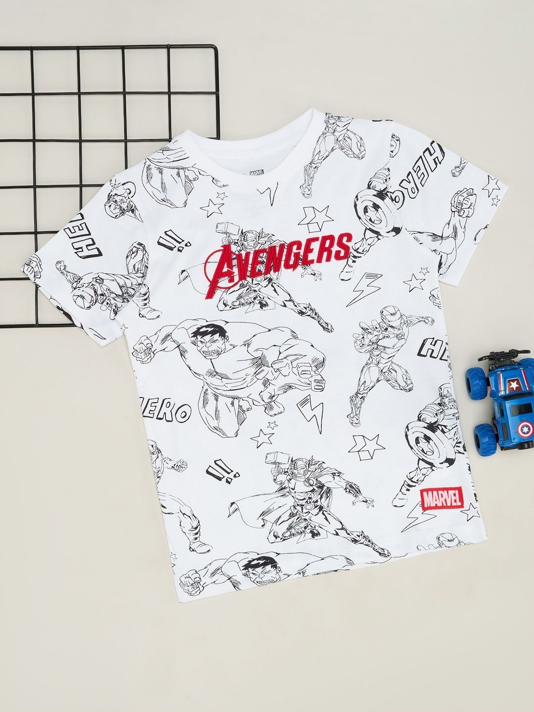 Pantaloons Junior Boys Avengers Graphic Printed Round Neck Cotton Oversized T-shirt, White
Pantaloons Junior Boys Avengers Graphic Printed Round Neck Cotton Oversized T-shirt, White