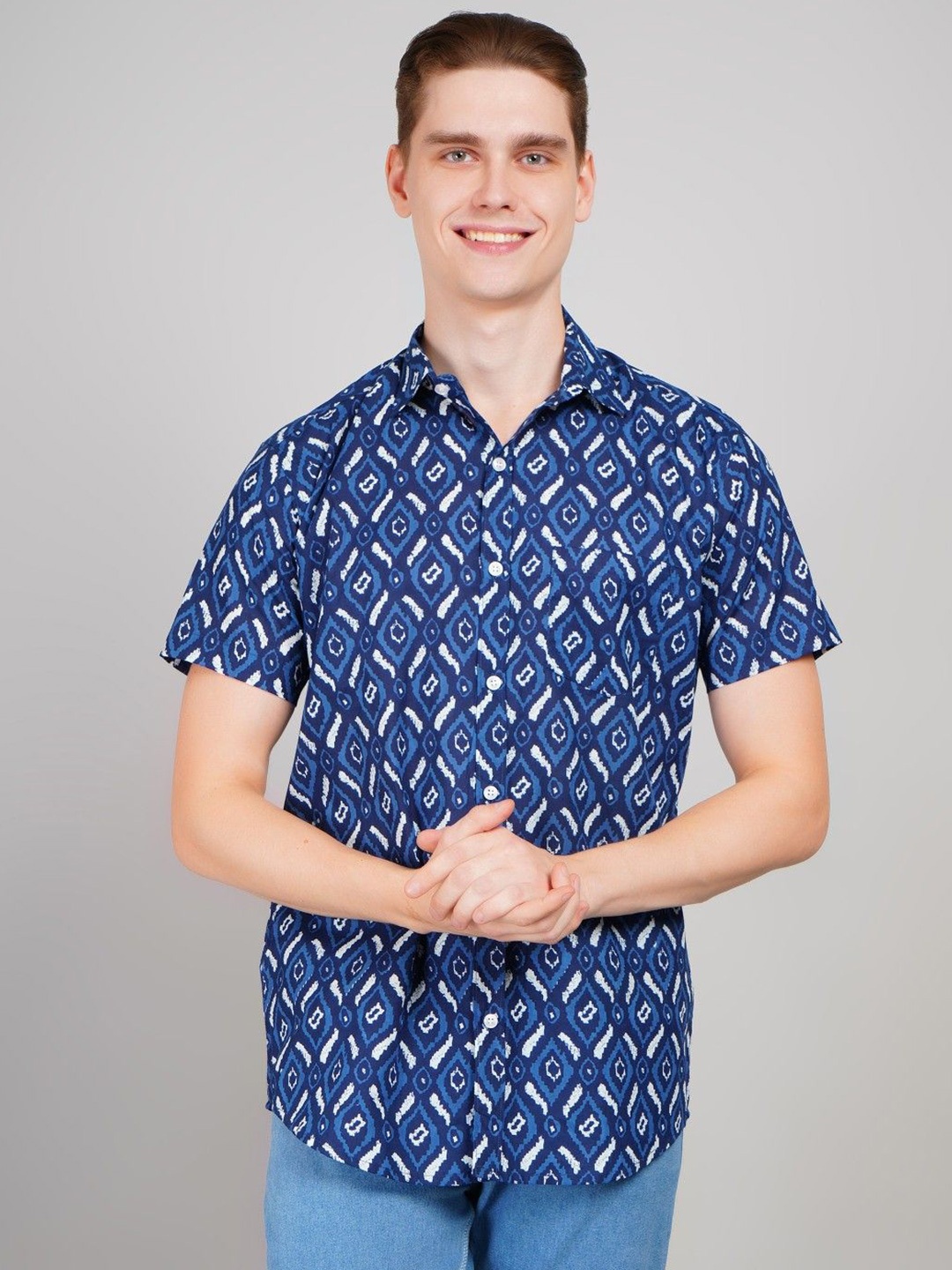 LOUIS MONARCH Men Regular Fit Spread Collar Abstract Printed Cotton Casual Shirt, Navy blue
LOUIS MONARCH Men Regular Fit Spread Collar Abstract Printed Cotton Casual Shirt, Navy blue