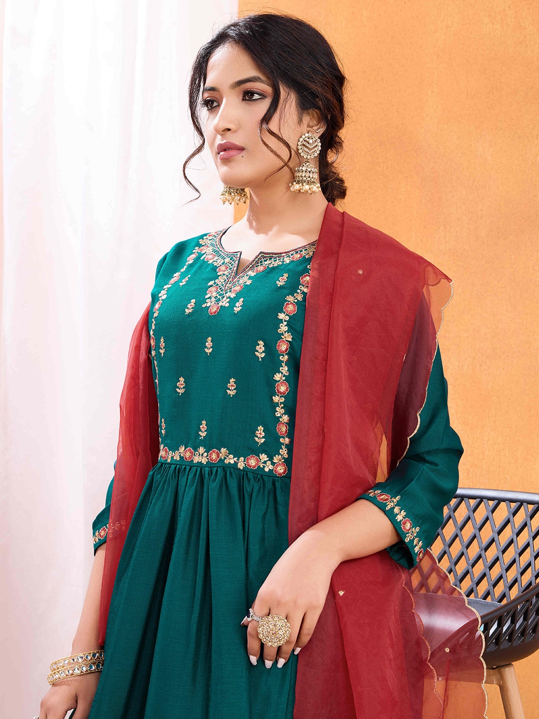 SUAAC Ethnic Motifs Yoke Design Thread Work Anarkali Kurta With Trousers And Dupatta, Teal
SUAAC Ethnic Motifs Yoke Design Thread Work Anarkali Kurta With Trousers And Dupatta, Teal