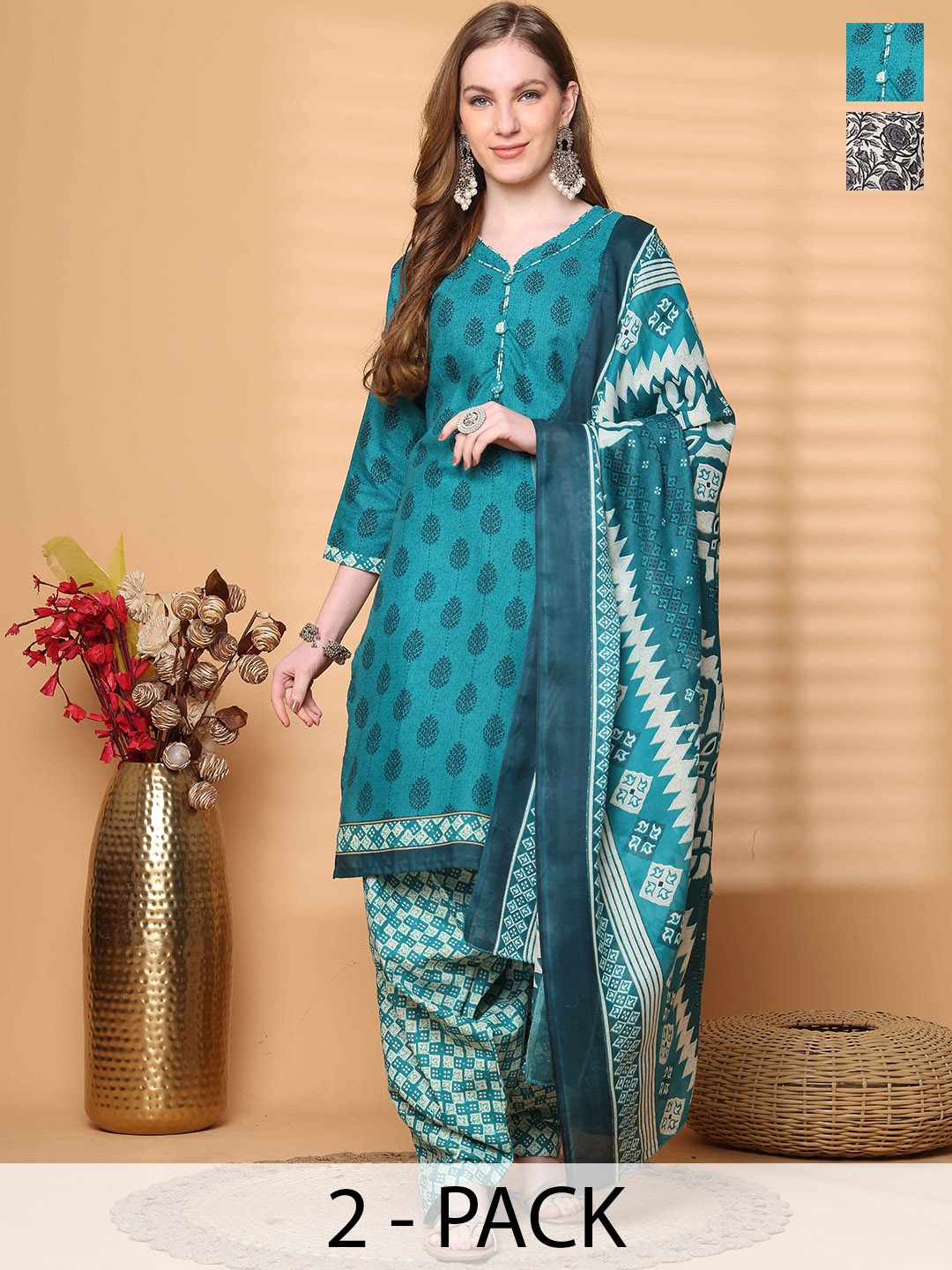 Merira Selection Of 2 Floral Printed V-Neck Straight Kalamkari Kurta With Salwar & Dupatta, Teal
Merira Selection Of 2 Floral Printed V-Neck Straight Kalamkari Kurta With Salwar & Dupatta, Teal