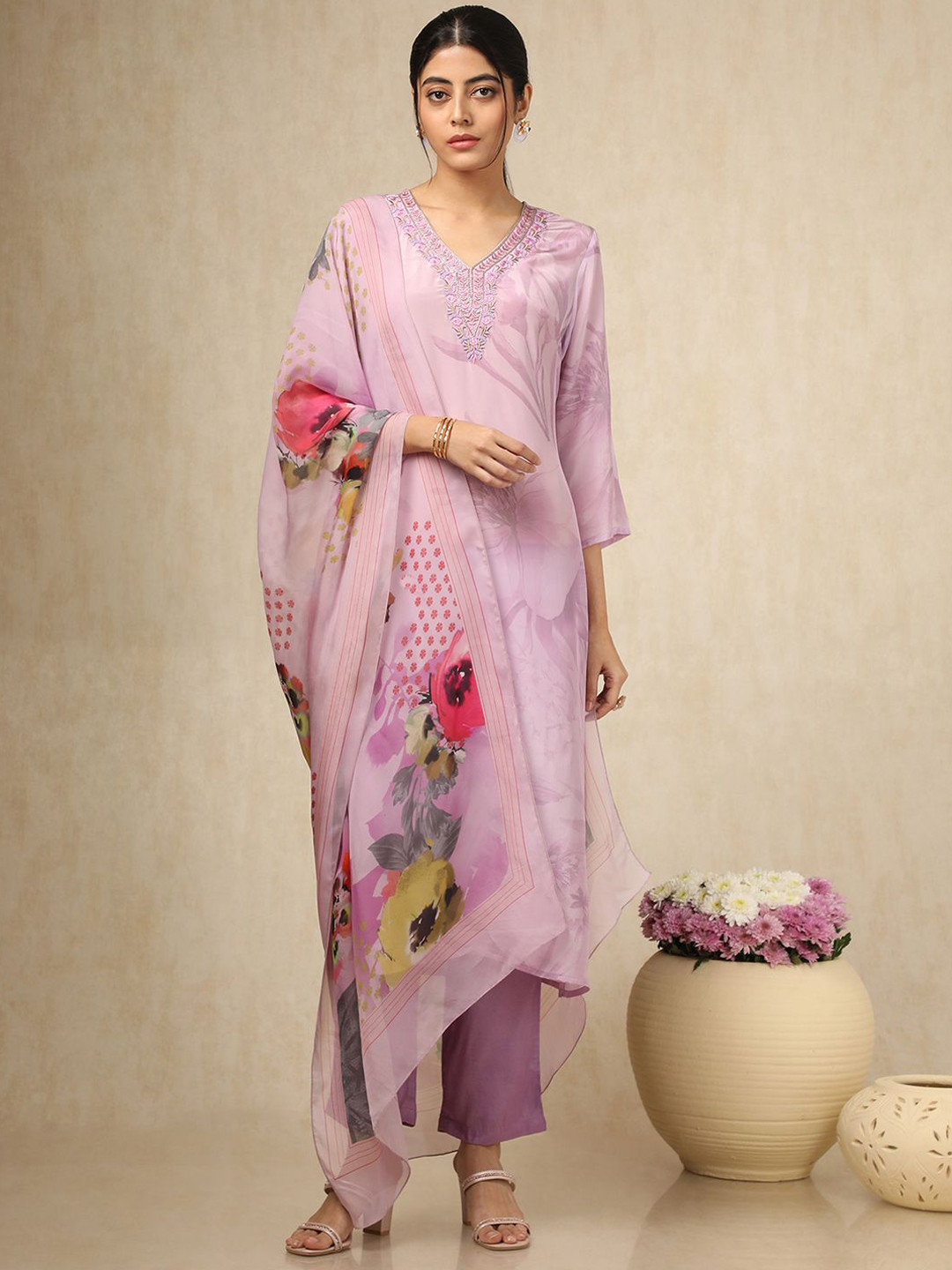 Soch Floral Printed V Neck Thread Work Silk Crepe Kurta With Trousers & Dupatta, Purple
Soch Floral Printed V Neck Thread Work Silk Crepe Kurta With Trousers & Dupatta, Purple