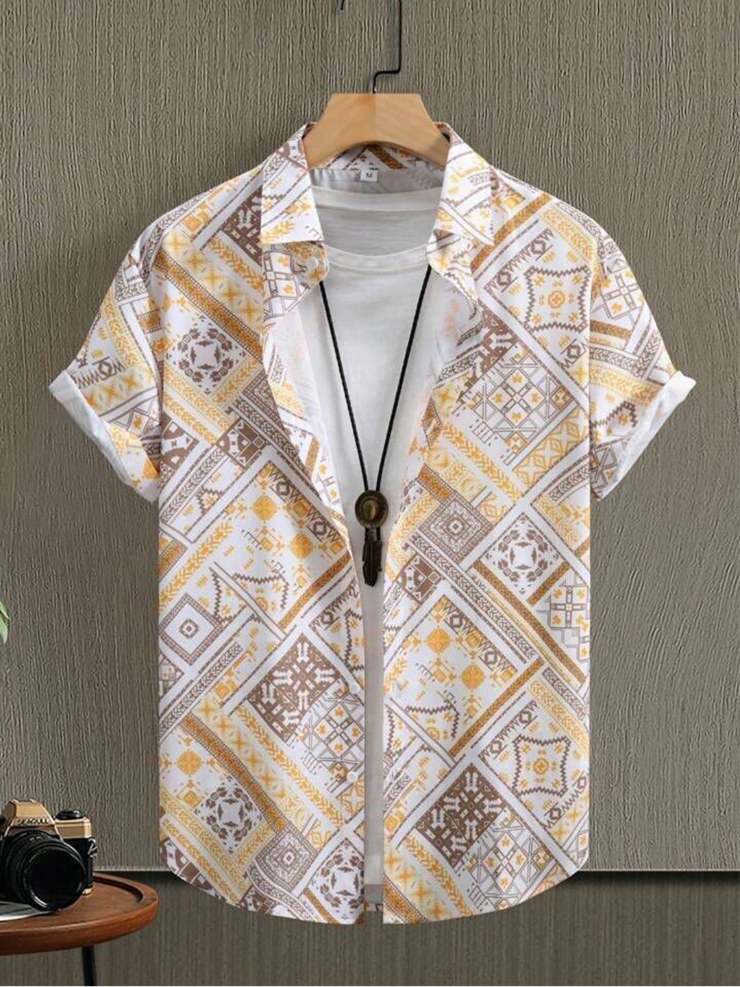 Metronaut Men Regular Fit Spread Collar Ethnic Motifs Printed Elastane Casual Shirt, White
Metronaut Men Regular Fit Spread Collar Ethnic Motifs Printed Elastane Casual Shirt, White