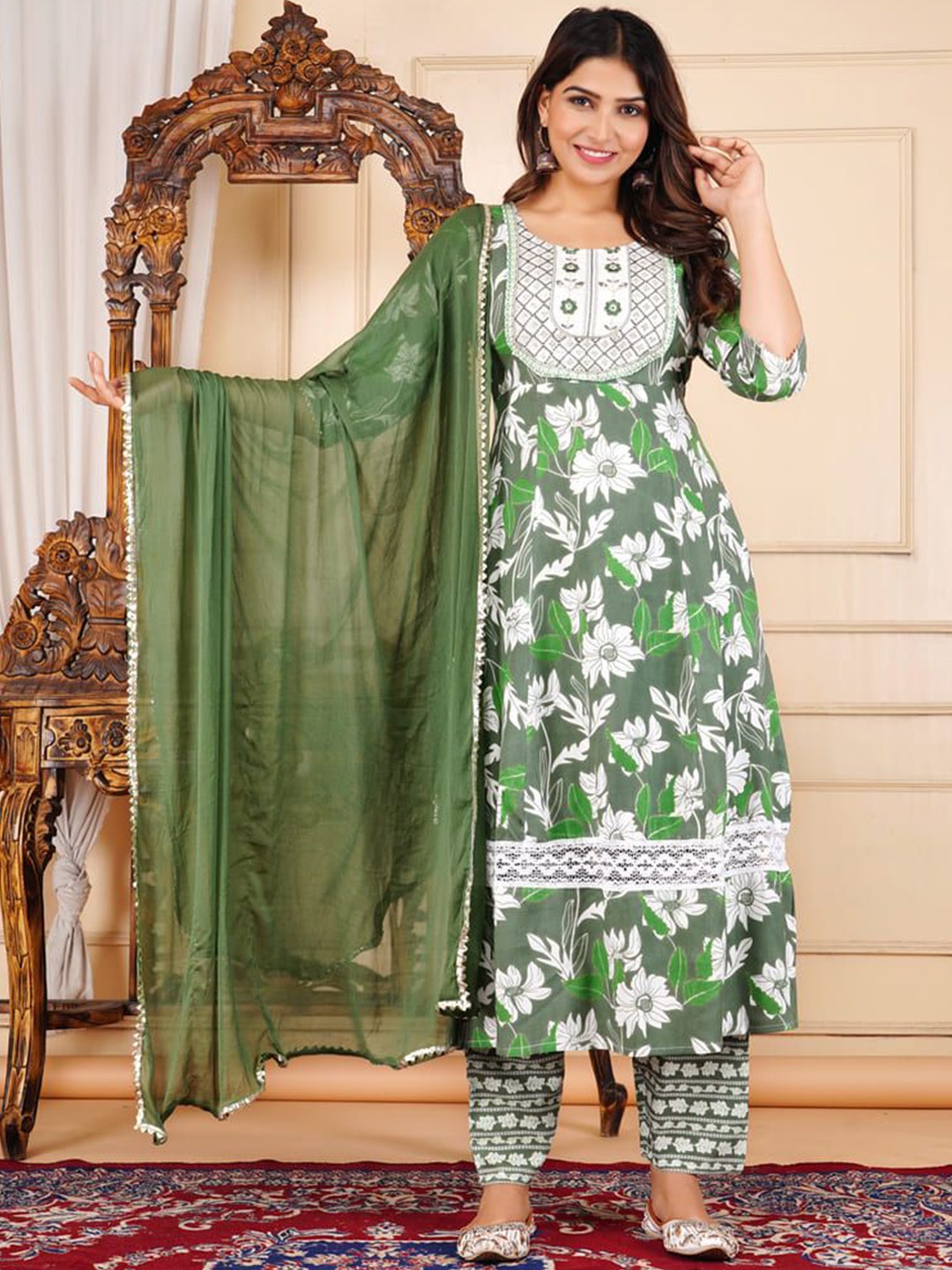 JAYRA TEXTILE Floral Printed Kantha Work A-Line Kurta With Trousers And Dupatta, Green
JAYRA TEXTILE Floral Printed Kantha Work A-Line Kurta With Trousers And Dupatta, Green