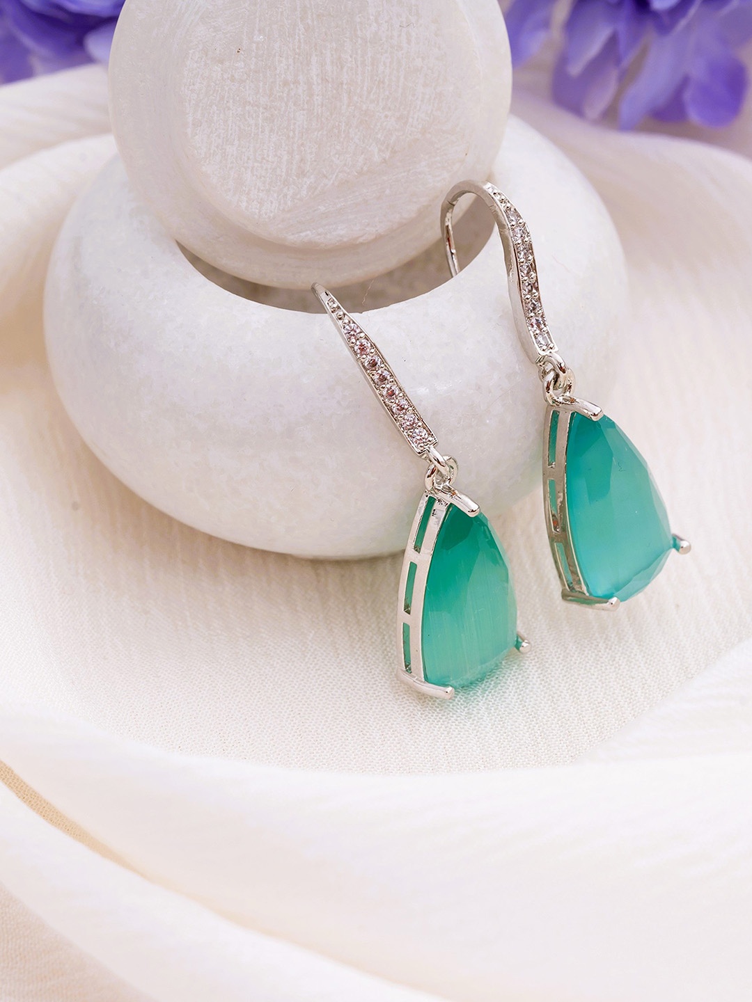Manikya Rhodium-Plated American Diamond Studded Teardrop Shaped Drop Earrings, Fluorescent green
Manikya Rhodium-Plated American Diamond Studded Teardrop Shaped Drop Earrings, Fluorescent green
