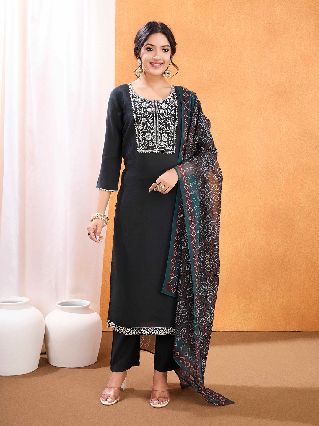 SUAAC Floral Yoke Design Thread Work Straight Kurta With Trousers & Dupatta, Black
SUAAC Floral Yoke Design Thread Work Straight Kurta With Trousers & Dupatta, Black