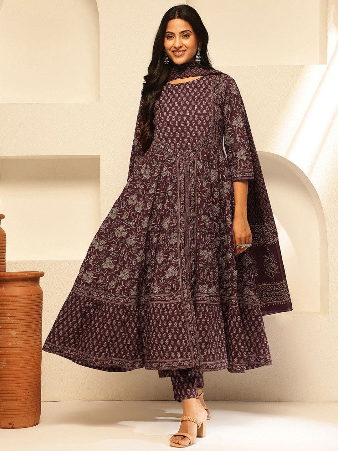 Vbuyz Floral Printed Round Neck Sequinned Pure Cotton Kurta With Trouser & Dupatta, Purple
Vbuyz Floral Printed Round Neck Sequinned Pure Cotton Kurta With Trouser & Dupatta, Purple