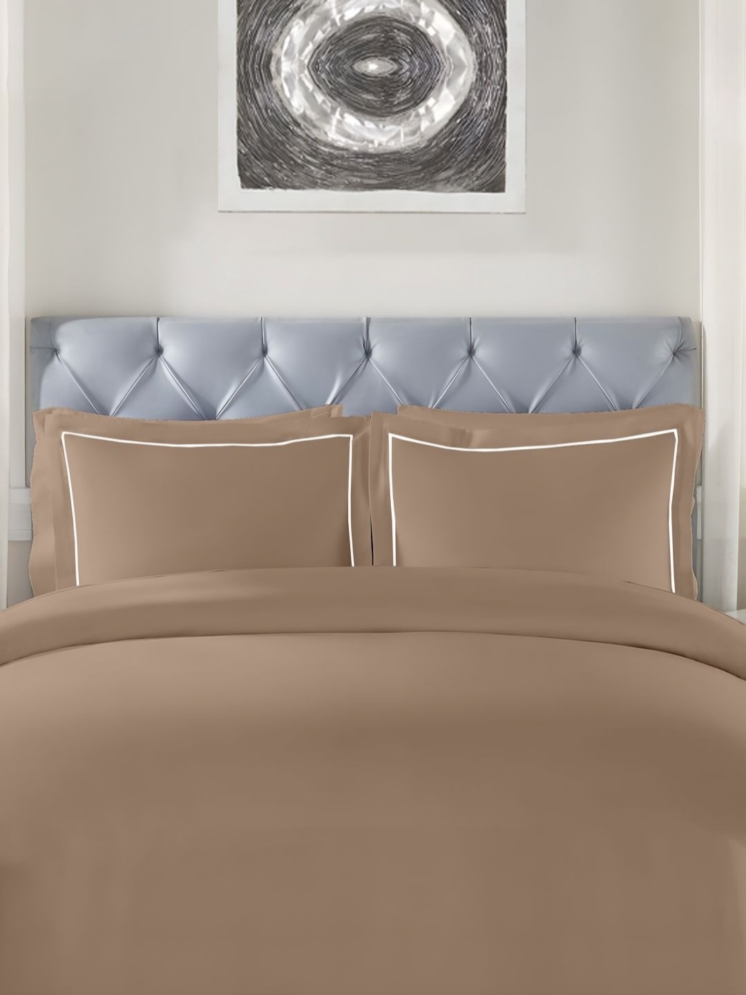 Enchant Home Elegance Beige & White 250 TC Pure Cotton King Bedsheet Set 2.74 m x 2.74 m
Enchant Home Elegance Beige & White 250 TC Pure Cotton King Bedsheet Set 2.74 m x 2.74 m