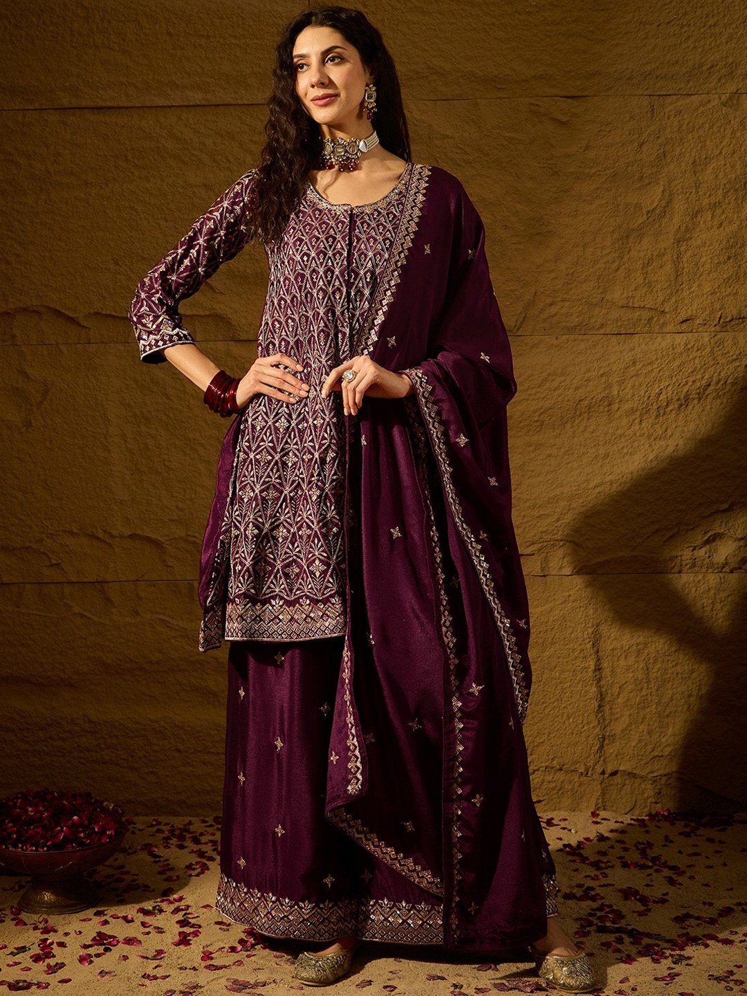 Miss Ethnik Women Ethnic Motifs Embroidered Regular Thread Work Kurta with Palazzos & With Dupatta, Purple
Miss Ethnik Women Ethnic Motifs Embroidered Regular Thread Work Kurta with Palazzos & With Dupatta, Purple