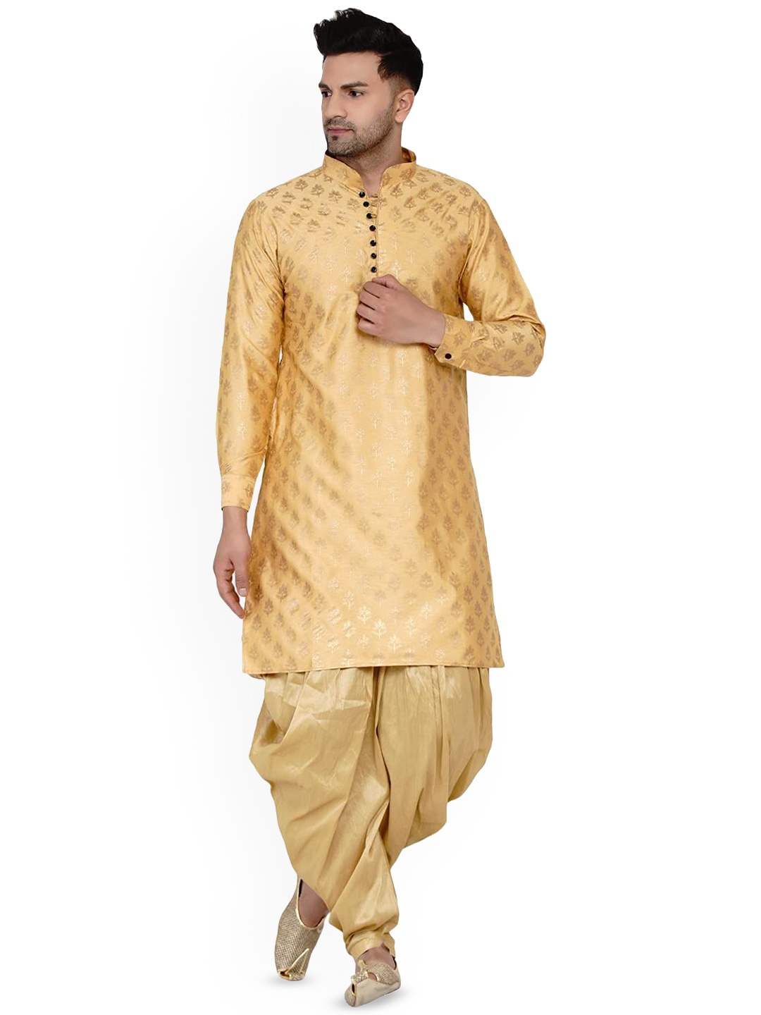 VEERA PARIDHAAN Floral Woven Design Mandarin Collar Banarasi Silk Straight Kurta, Gold
VEERA PARIDHAAN Floral Woven Design Mandarin Collar Banarasi Silk Straight Kurta, Gold