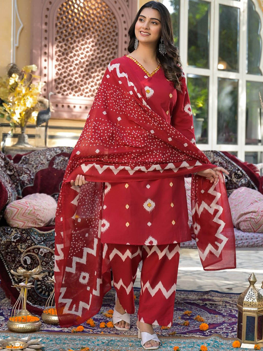 AUTUMN LANE Geometric Printed Cotton Mirror Work Straight Kurta with Trousers & Dupatta, Red
AUTUMN LANE Geometric Printed Cotton Mirror Work Straight Kurta with Trousers & Dupatta, Red