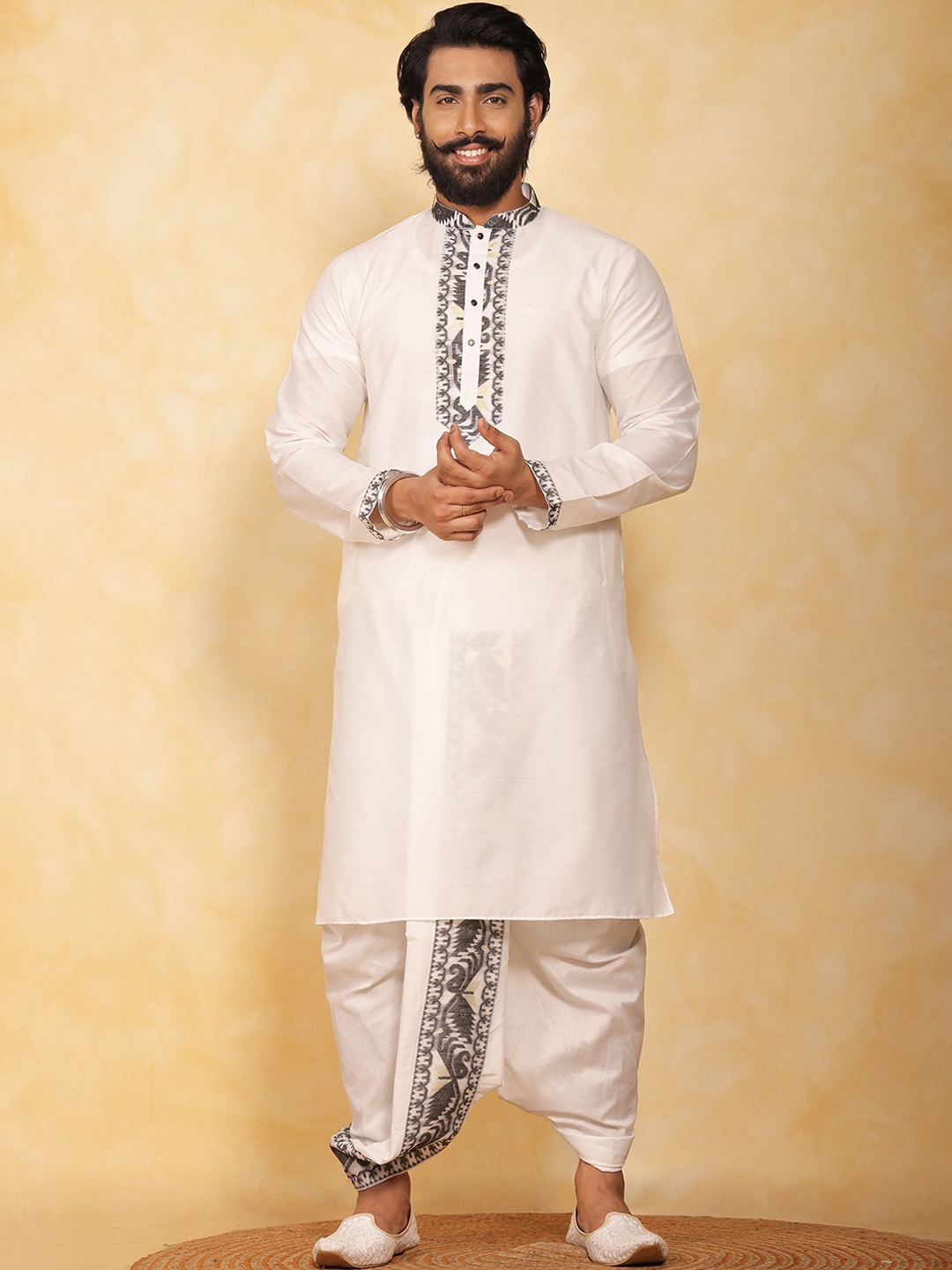 KHAAS Ethnic Motifs Printed Mandarin Collar Cotton Silk Straight Kurta With Dhoti Pants, White
KHAAS Ethnic Motifs Printed Mandarin Collar Cotton Silk Straight Kurta With Dhoti Pants, White