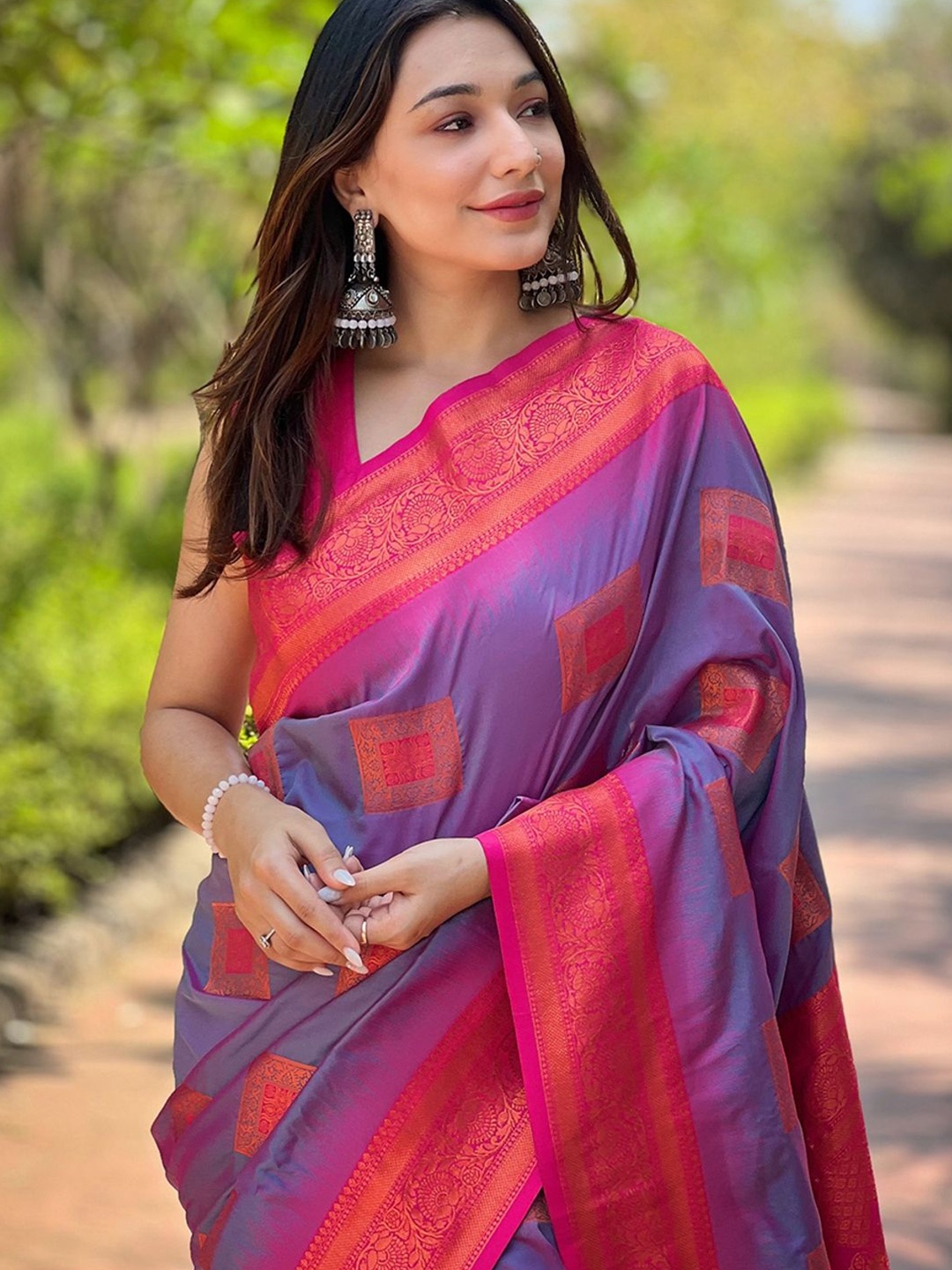House of Pataudi Womens Fashion Ethnic Kanjeevaram Purple Color Saree With Blouse Piece
House of Pataudi Womens Fashion Ethnic Kanjeevaram Purple Color Saree With Blouse Piece