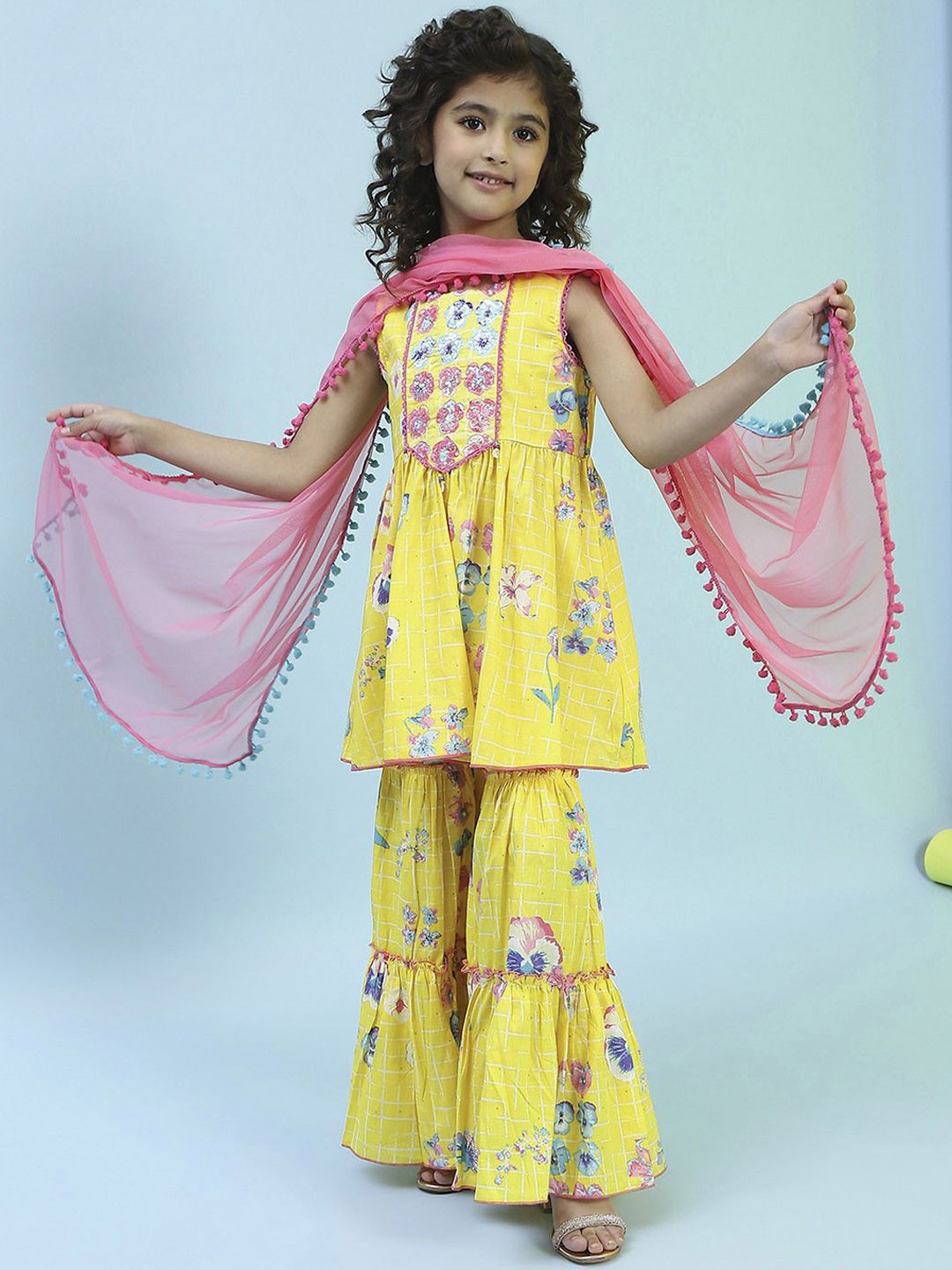 Biba Girls Floral Sequinned Embroidered A-Line Pure Cotton Kurta With Sharara & Dupatta, Yellow
Biba Girls Floral Sequinned Embroidered A-Line Pure Cotton Kurta With Sharara & Dupatta, Yellow
