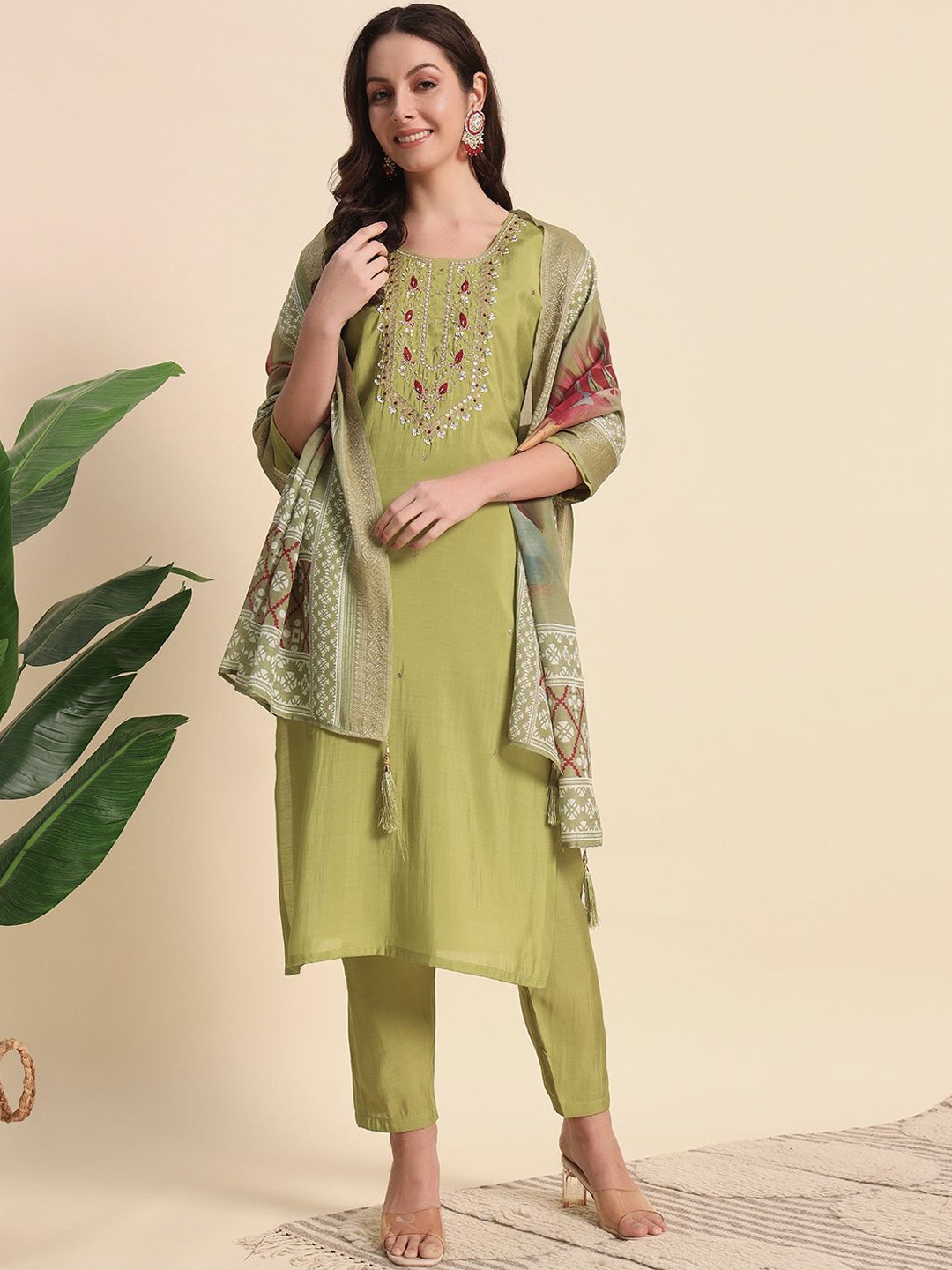 NE STYLE Sequinned Embroidered Round Neck Pure Silk Kurta With Trousers & Dupatta, Green
NE STYLE Sequinned Embroidered Round Neck Pure Silk Kurta With Trousers & Dupatta, Green