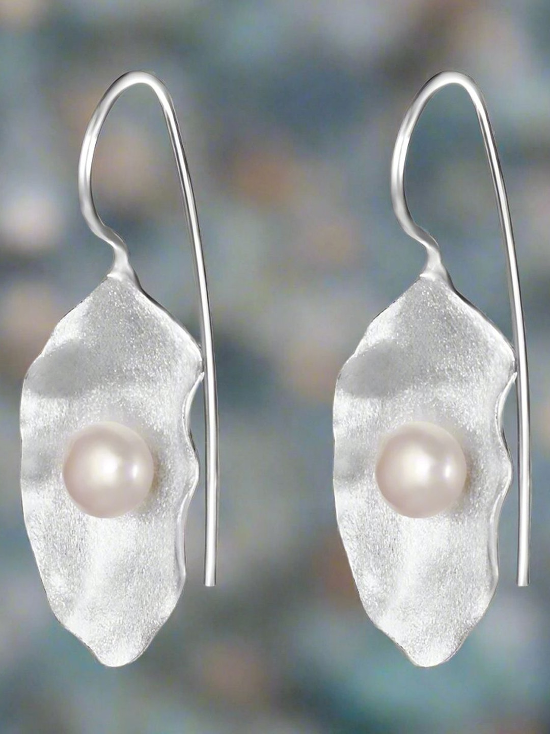 Tuanz Silver Jewelry 925 Sterling Silver Rhodium-Plated Contemporary Shaped Drop Earrings
Tuanz Silver Jewelry 925 Sterling Silver Rhodium-Plated Contemporary Shaped Drop Earrings