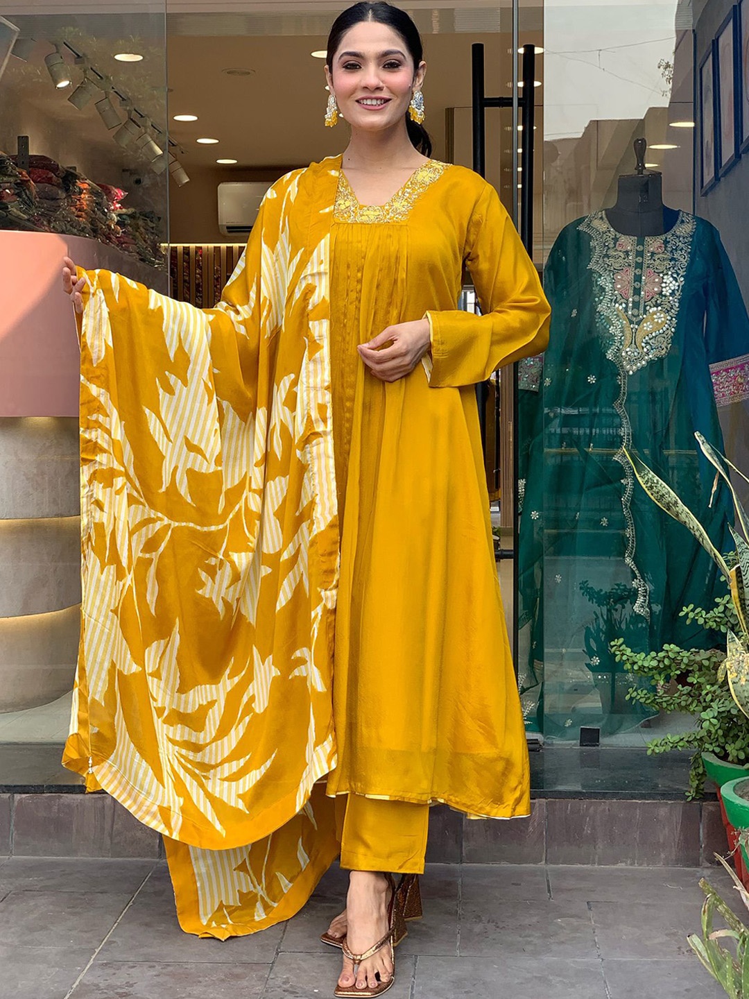 Growdamy Floral Yoke Design Pleated Thread Work A-Line Kurta With Trousers & Dupatta, Yellow
Growdamy Floral Yoke Design Pleated Thread Work A-Line Kurta With Trousers & Dupatta, Yellow