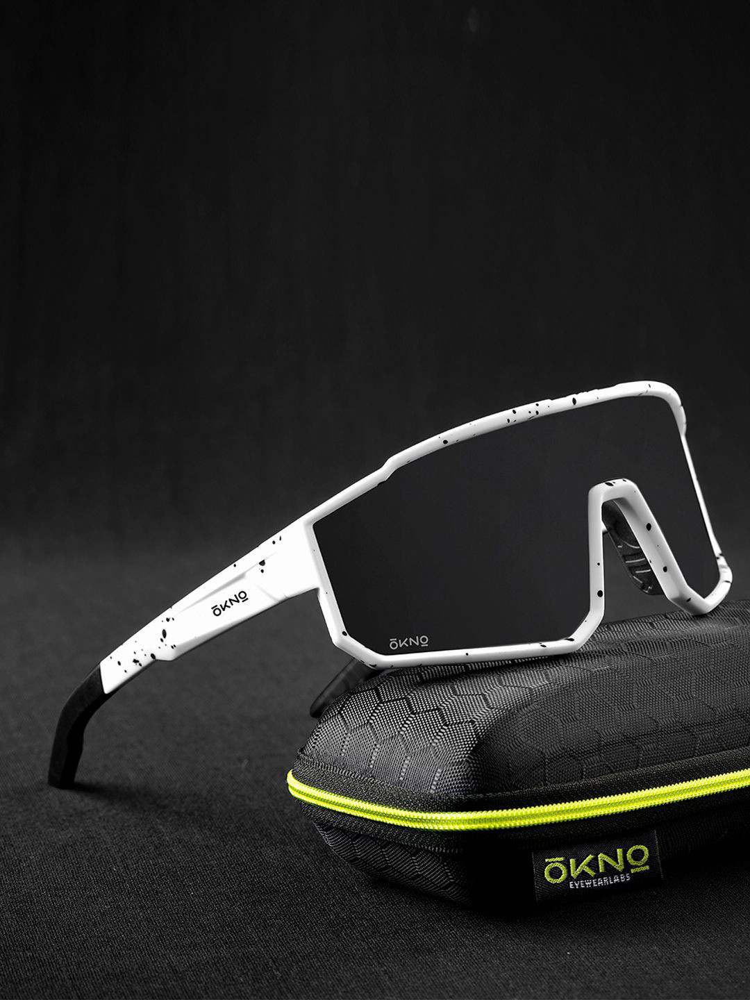 OKNO Unisex Sports Sunglasses with Polarised and UV Protected Lens OKNOTREKKJAC8, Black
OKNO Unisex Sports Sunglasses with Polarised and UV Protected Lens OKNOTREKKJAC8, Black