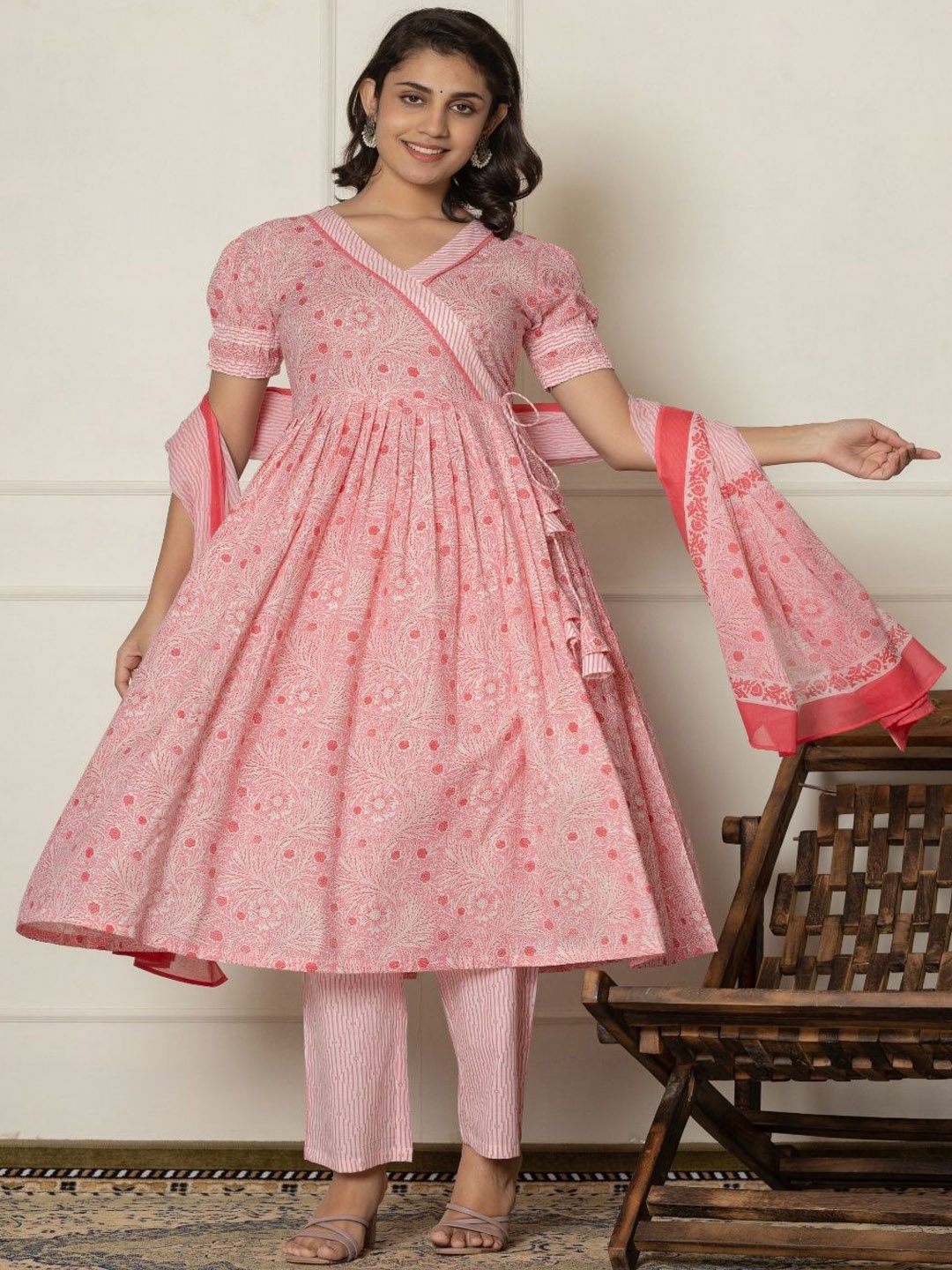 NUNCHII Women Floral Printed Angrakha Pure Cotton Kurti with Trousers & With Dupatta, Pink
NUNCHII Women Floral Printed Angrakha Pure Cotton Kurti with Trousers & With Dupatta, Pink