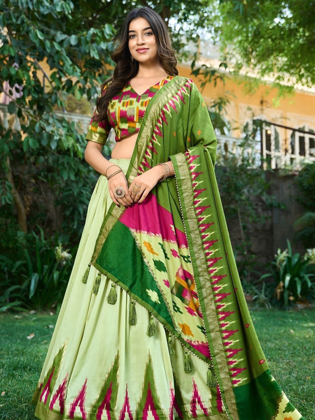 RADHVI BIZ Ethnic Printed Ready to Wear Lehenga & Semi-Stitched Blouse With Dupatta, Green
RADHVI BIZ Ethnic Printed Ready to Wear Lehenga & Semi-Stitched Blouse With Dupatta, Green