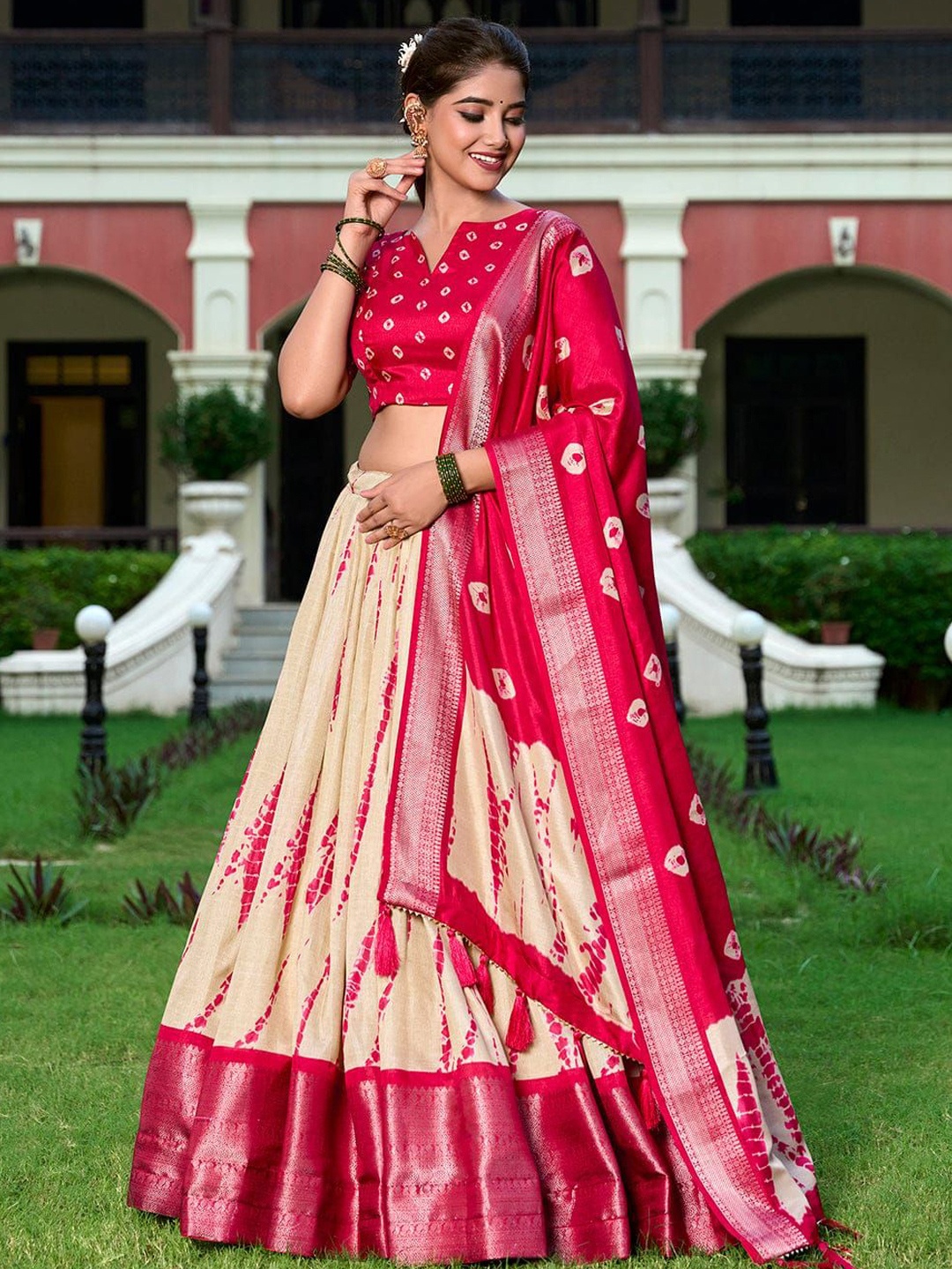 RADHVI BIZ Printed Kalamkari Ready to Wear Lehenga & Semi-Stitched Blouse With Dupatta, Red
RADHVI BIZ Printed Kalamkari Ready to Wear Lehenga & Semi-Stitched Blouse With Dupatta, Red