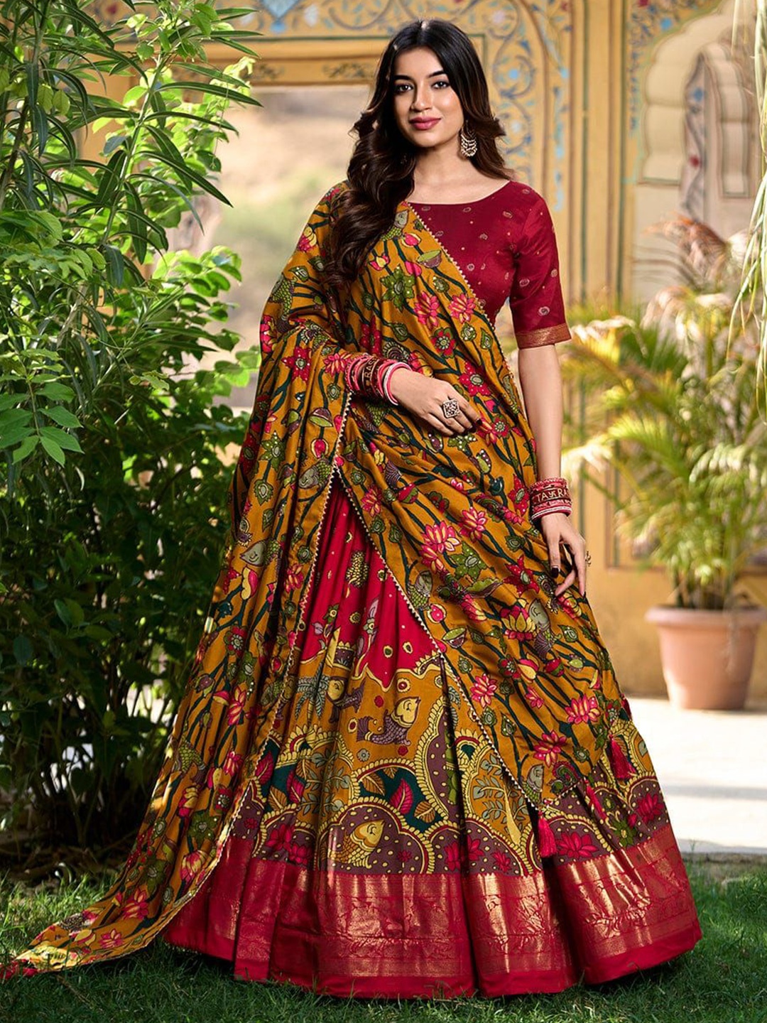 RADHVI BIZ Printed Kalamkari Ready to Wear Lehenga & Semi-Stitched Blouse With Dupatta, Red
RADHVI BIZ Printed Kalamkari Ready to Wear Lehenga & Semi-Stitched Blouse With Dupatta, Red