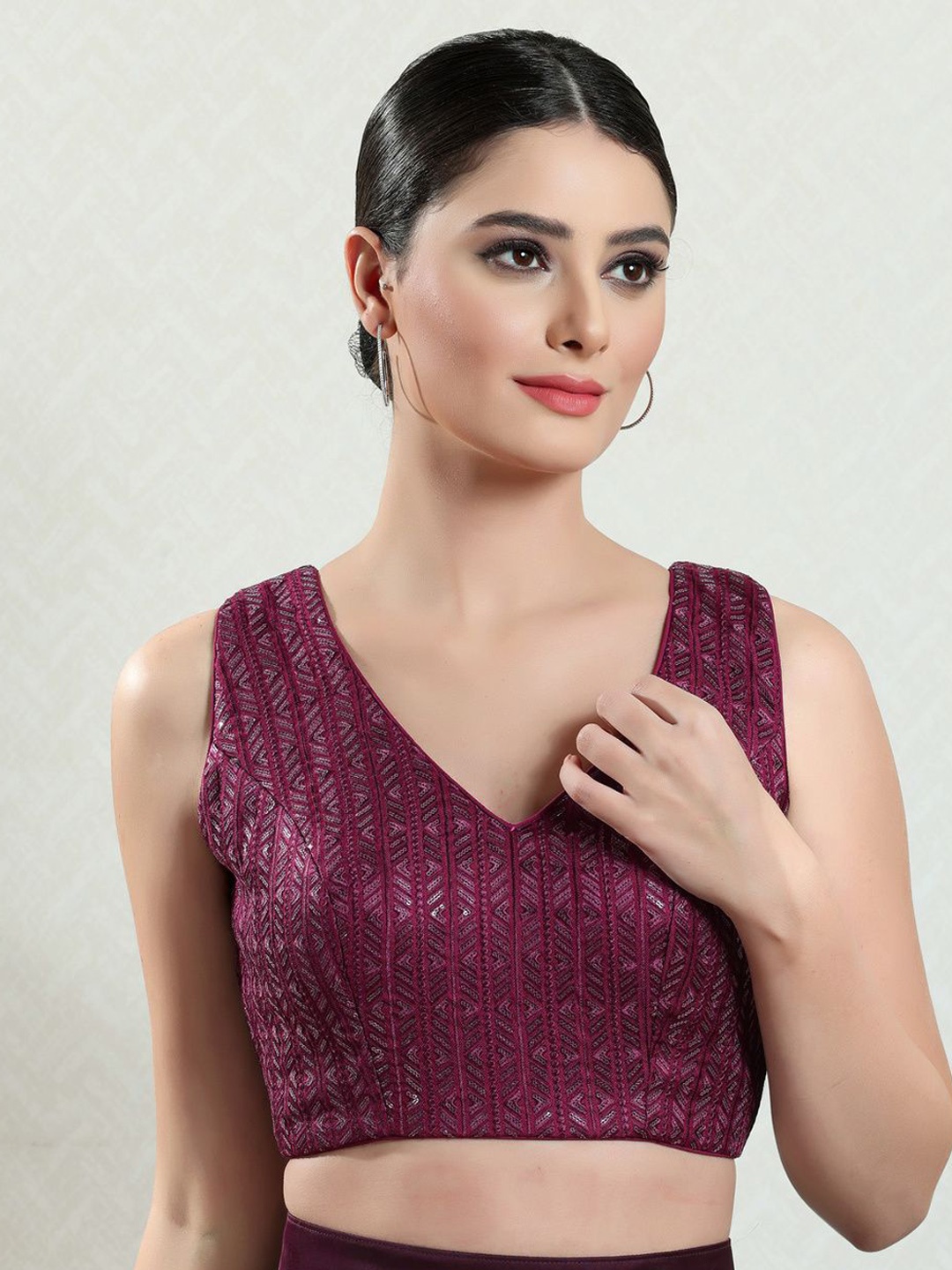 VAMAS - THE DESIGNER BLOUSES Embroidered Silk V- Neck Padded Saree Blouse, Burgundy
VAMAS - THE DESIGNER BLOUSES Embroidered Silk V- Neck Padded Saree Blouse, Burgundy