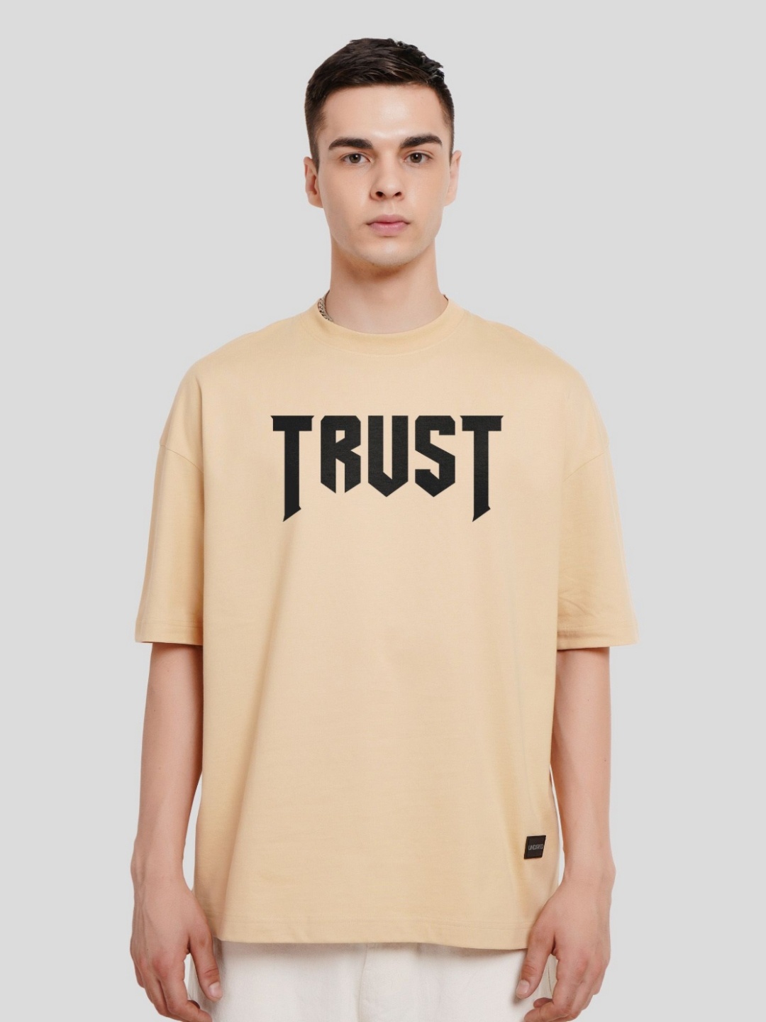 Underrated Club Men Typography Printed Drop-Shoulder Sleeves Bio Finish Pockets T-shirt, Beige
Underrated Club Men Typography Printed Drop-Shoulder Sleeves Bio Finish Pockets T-shirt, Beige