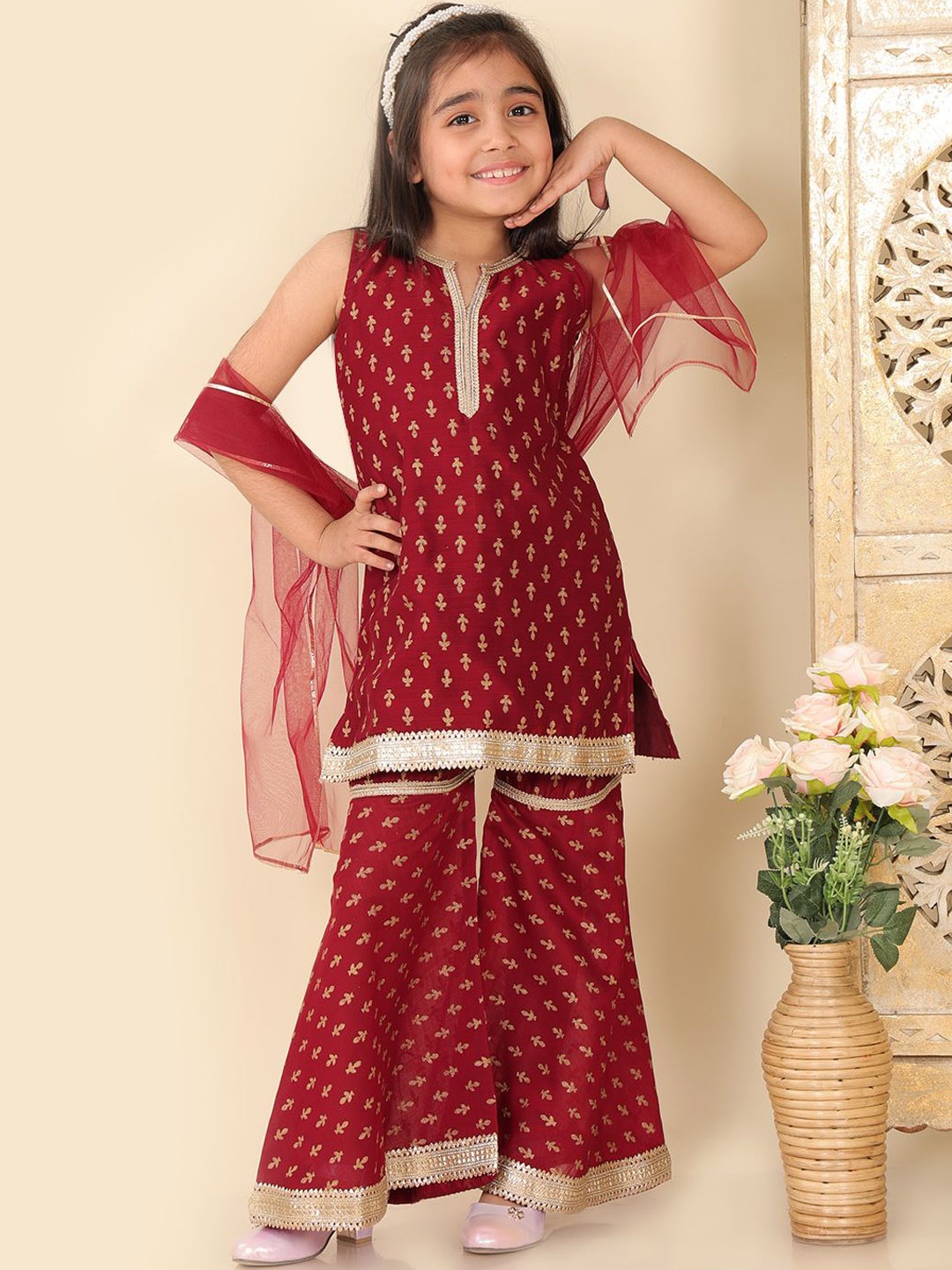 Superminis Girls Ethnic Motifs Embroidered Regular Gotta Patti Kurti with Sharara & With Dupatta, Maroon
Superminis Girls Ethnic Motifs Embroidered Regular Gotta Patti Kurti with Sharara & With Dupatta, Maroon