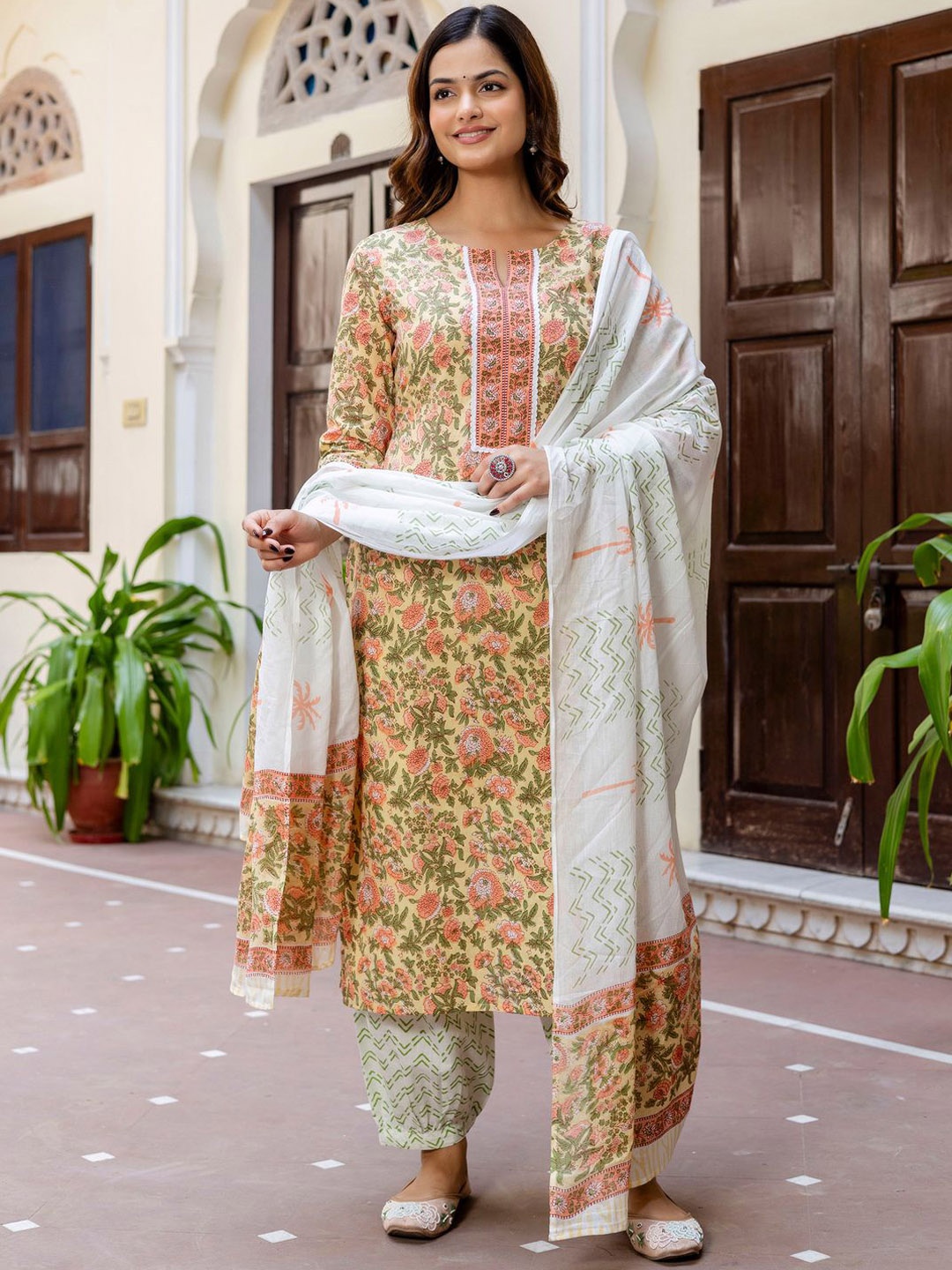 Indo Era Floral Printed Notch Neck Pure Cotton Straight Kurta With Salwar & Dupatta, Yellow
Indo Era Floral Printed Notch Neck Pure Cotton Straight Kurta With Salwar & Dupatta, Yellow