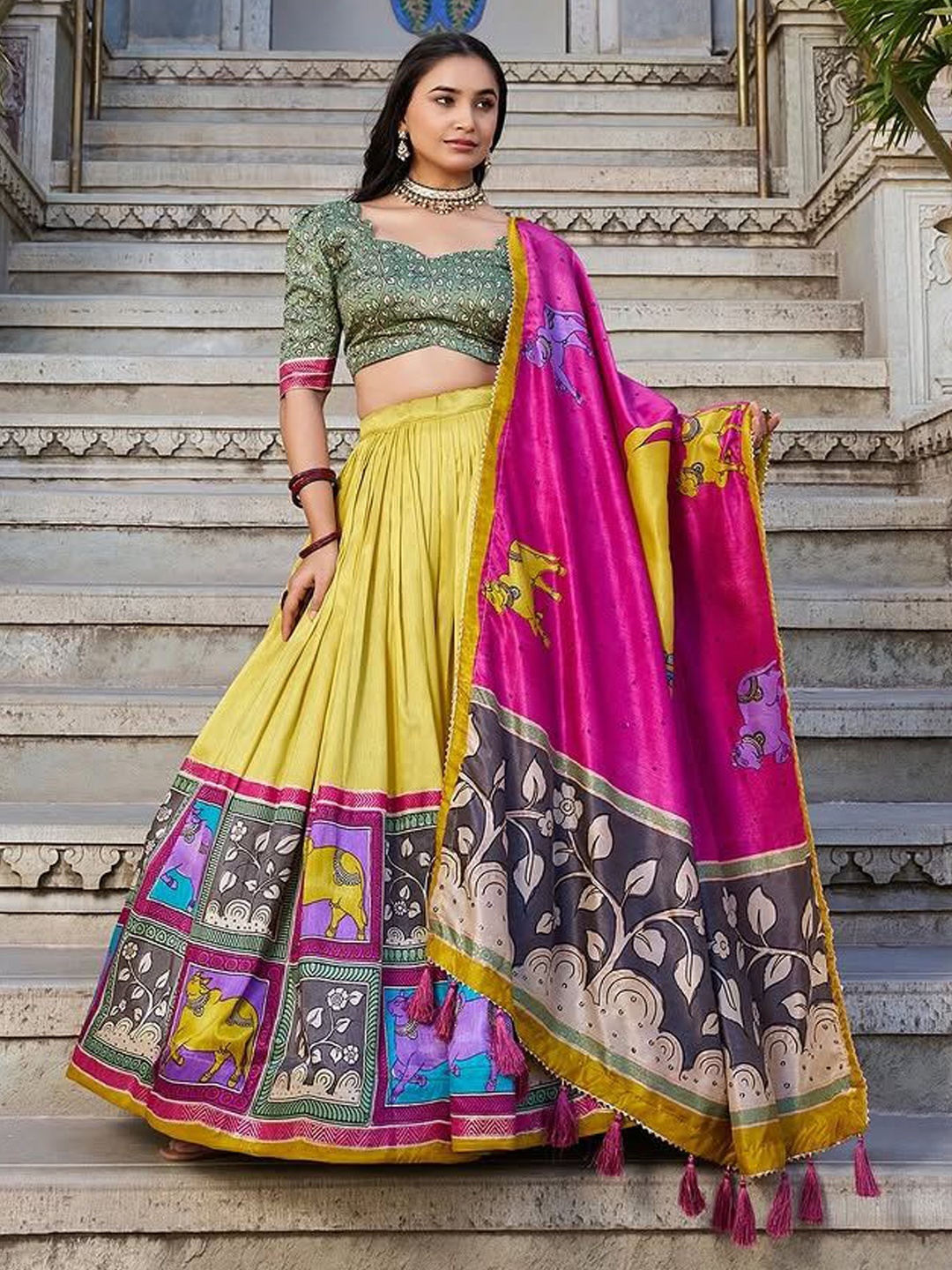 RADHVI BIZ Ethnic Printed Ready to Wear Lehenga & Semi-Stitched Blouse With Dupatta, Yellow
RADHVI BIZ Ethnic Printed Ready to Wear Lehenga & Semi-Stitched Blouse With Dupatta, Yellow