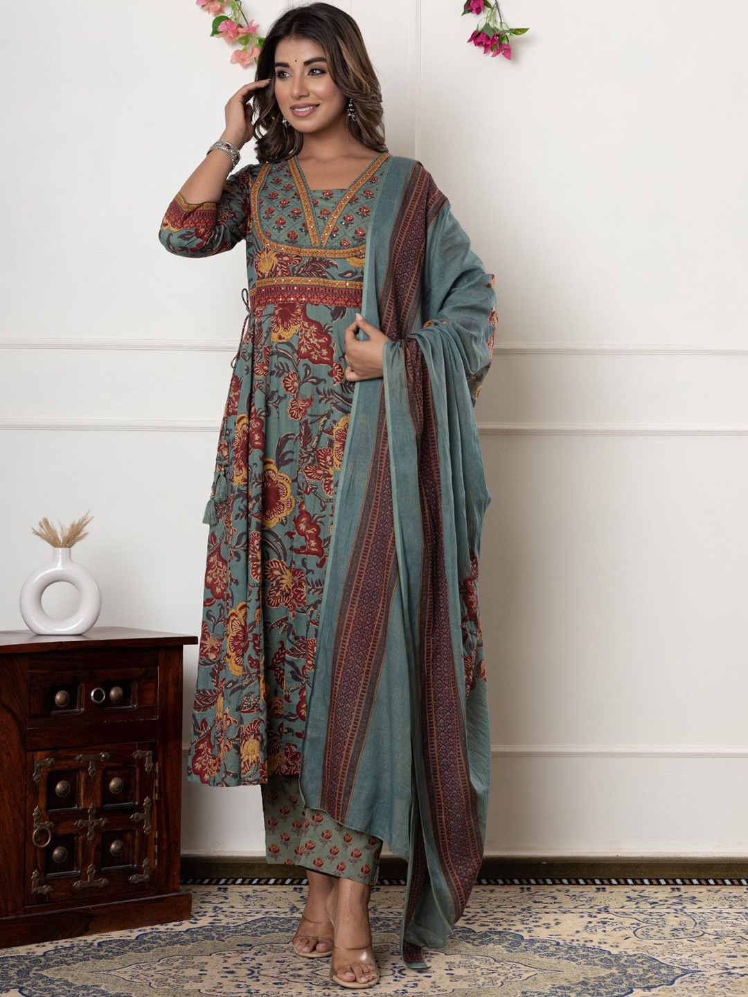 KALINI Women Floral Printed Regular Sequinned Pure Cotton Kurta with Trousers & With Dupatta, Green
KALINI Women Floral Printed Regular Sequinned Pure Cotton Kurta with Trousers & With Dupatta, Green