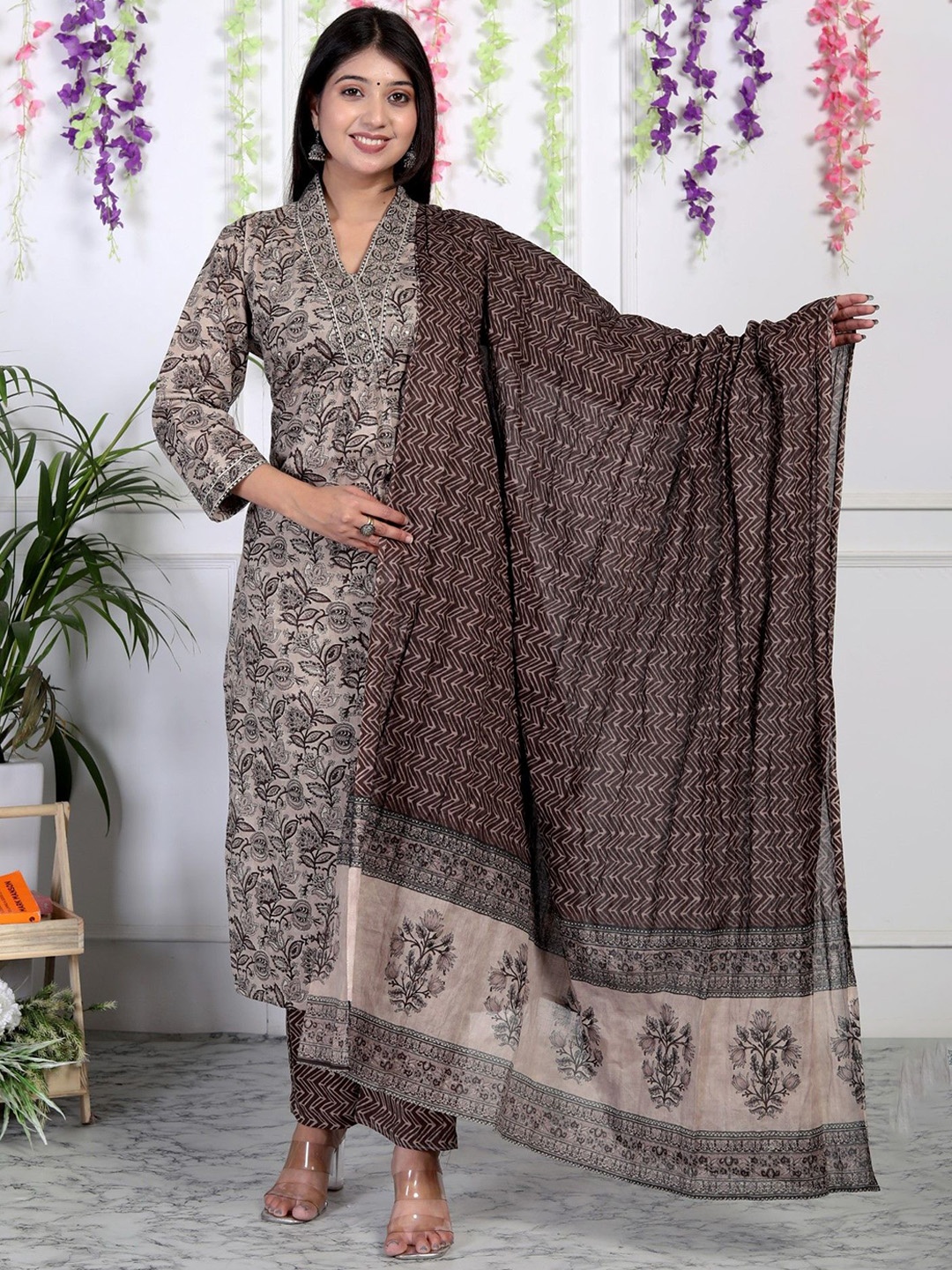 Swasti Women Floral Printed Regular Sequinned Pure Cotton Kurta with Trousers & With Dupatta, Brown
Swasti Women Floral Printed Regular Sequinned Pure Cotton Kurta with Trousers & With Dupatta, Brown