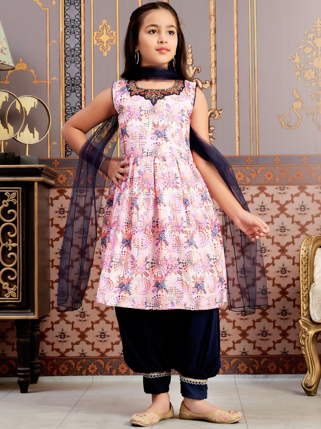 BAESD Girls Floral Printed Round Neck Thread Work A-Line Kurta With Patiala & Dupatta, White
BAESD Girls Floral Printed Round Neck Thread Work A-Line Kurta With Patiala & Dupatta, White