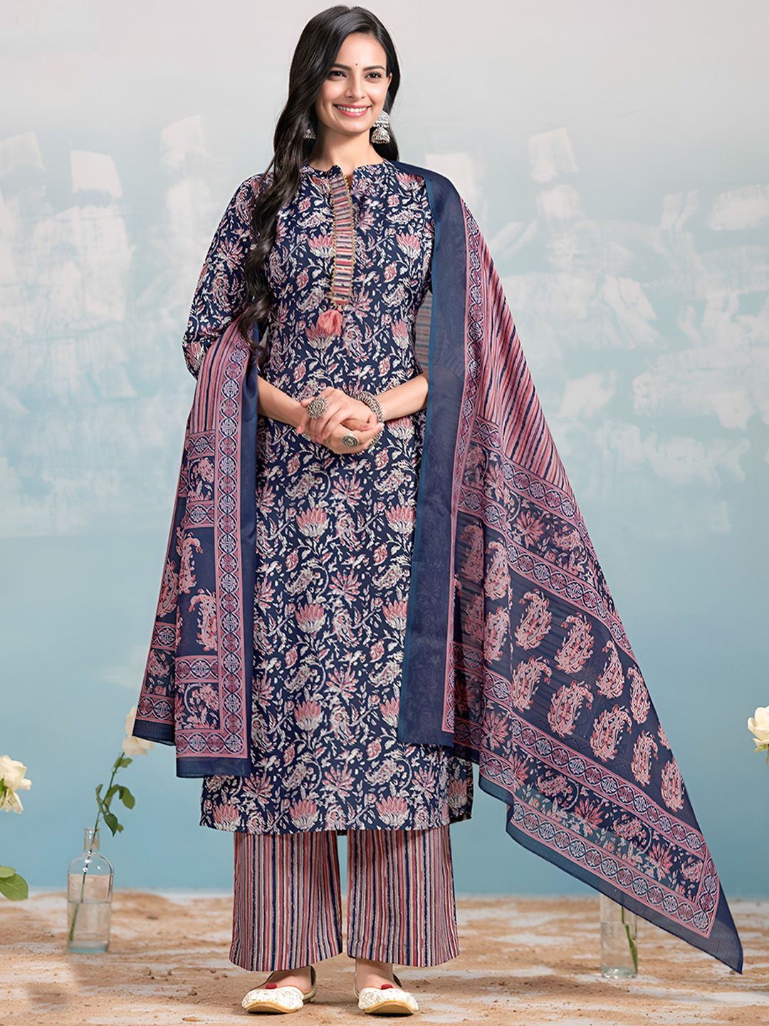 Varanga Women Ethnic Motifs Printed Regular Kurta with Trousers & With Dupatta, Purple
Varanga Women Ethnic Motifs Printed Regular Kurta with Trousers & With Dupatta, Purple