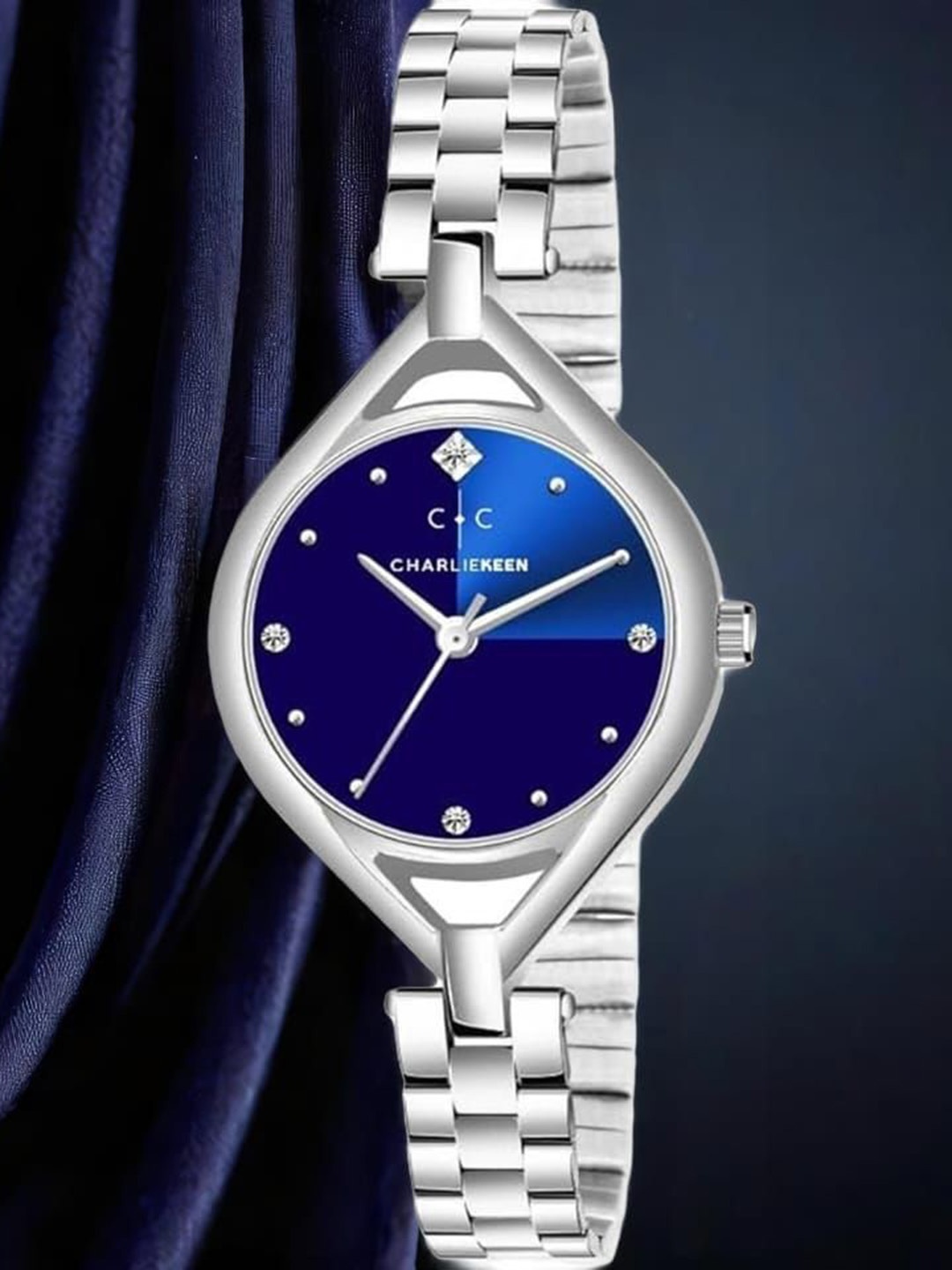CHARLIEKEEN Women Brass Printed Dial & Stainless Steel Straps Analogue Watch CC-LR002-BLU-CH, Blue
CHARLIEKEEN Women Brass Printed Dial & Stainless Steel Straps Analogue Watch CC-LR002-BLU-CH, Blue