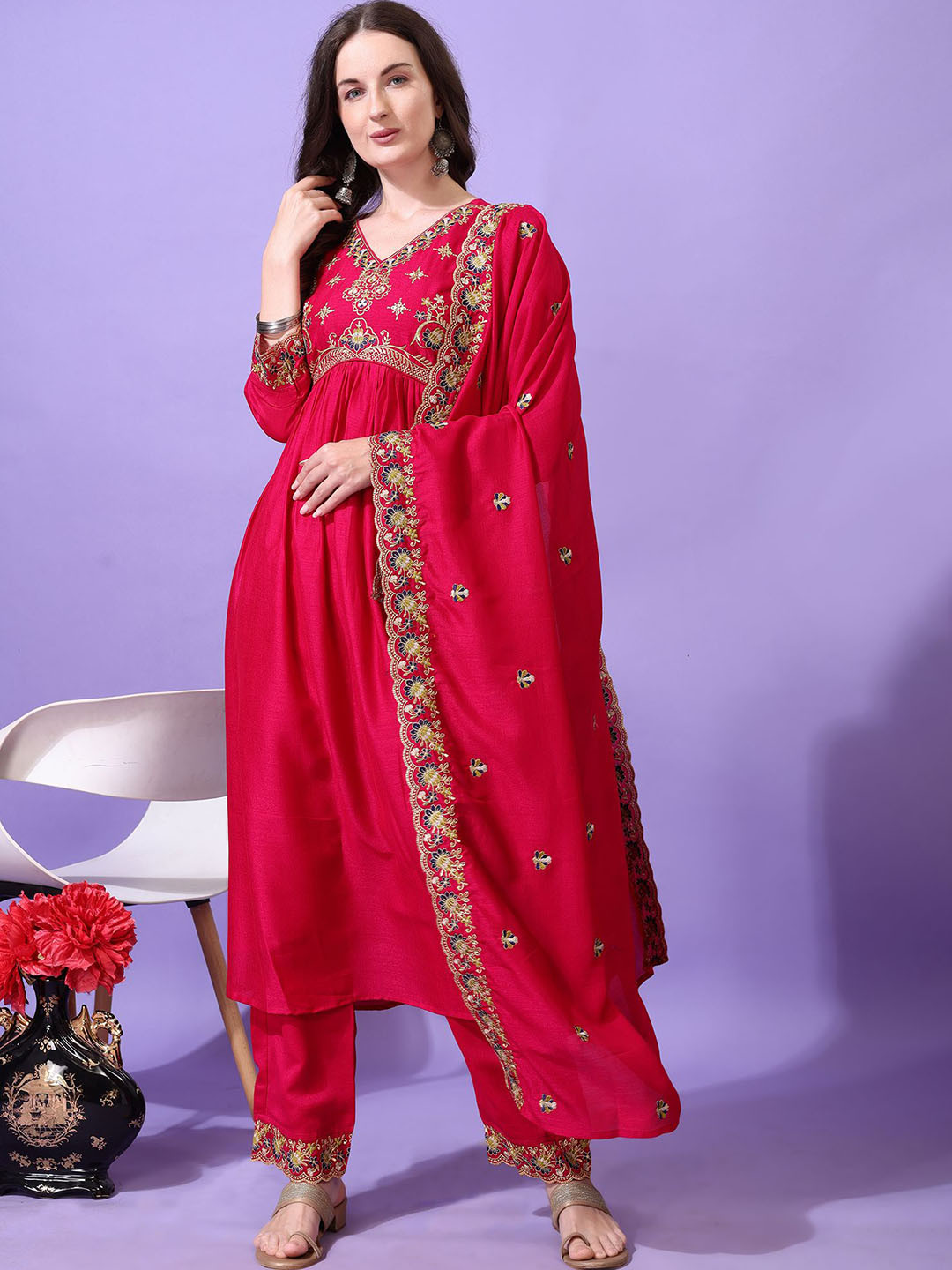 Hirvanti Fashion Floral Embroidered V-Neck Empire A-Line Kurta With Palazzos & Dupatta, Pink
Hirvanti Fashion Floral Embroidered V-Neck Empire A-Line Kurta With Palazzos & Dupatta, Pink